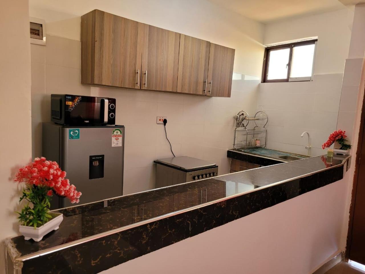 Taya Deluxe Home view 4