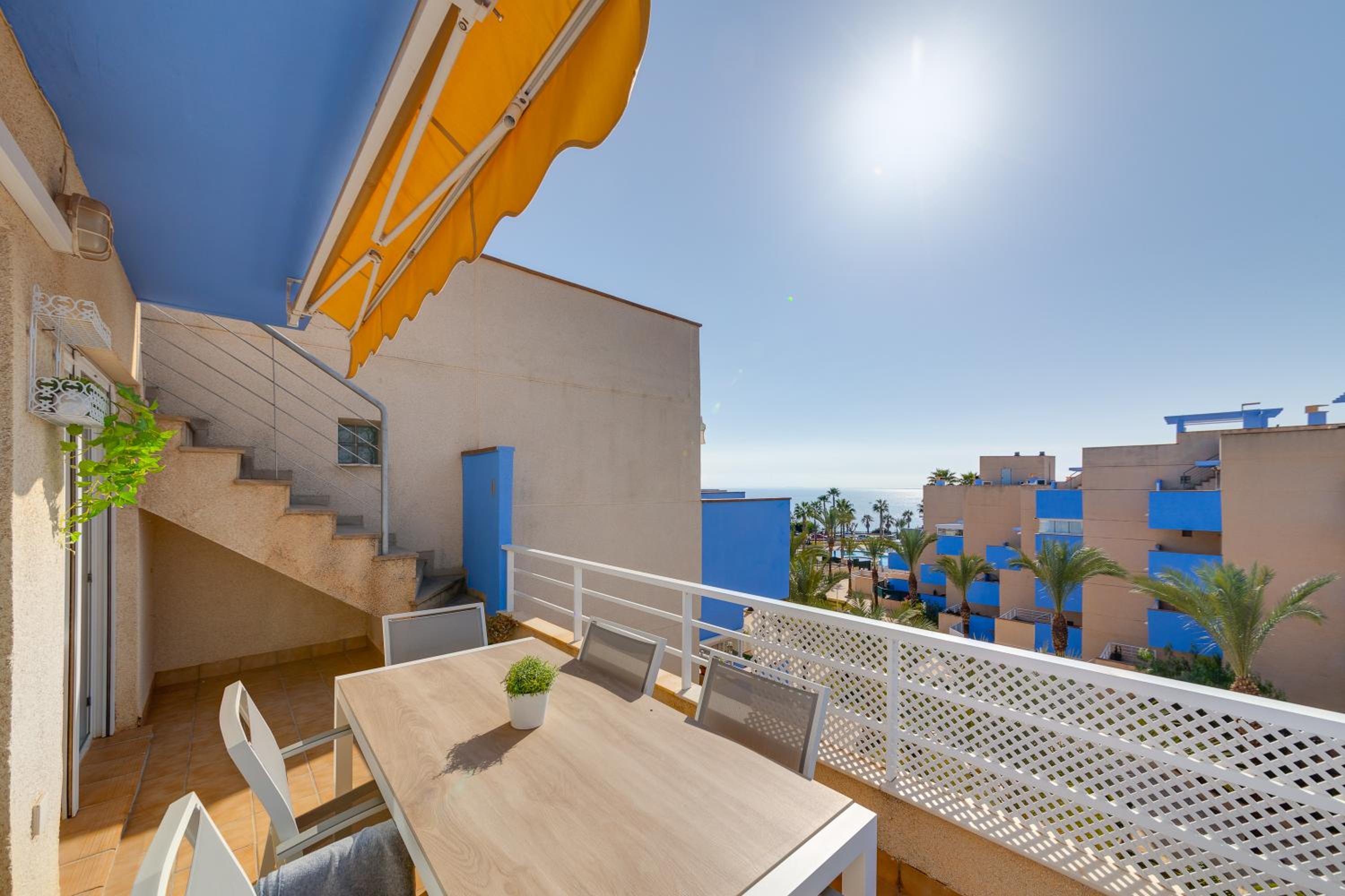 CB Living - Seaside penthouse in Aguamarina view 2