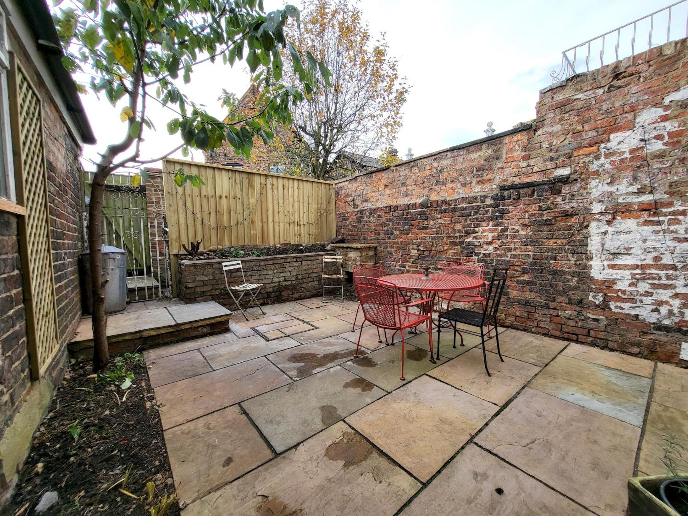 Mount Terrace YORK view 2
