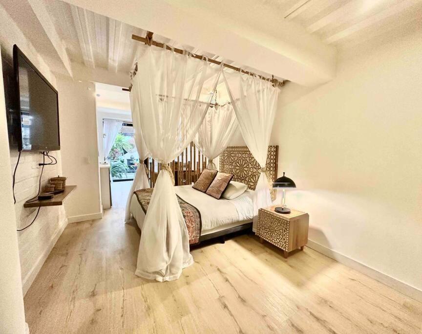 Unique Loft Design, Zona G with Private Terrace - Property Image 30