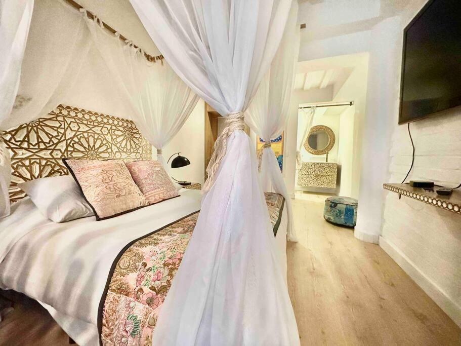 Unique Loft Design, Zona G with Private Terrace - Property Image 34