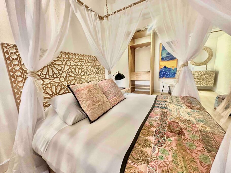 Unique Loft Design, Zona G with Private Terrace - Property Image 13