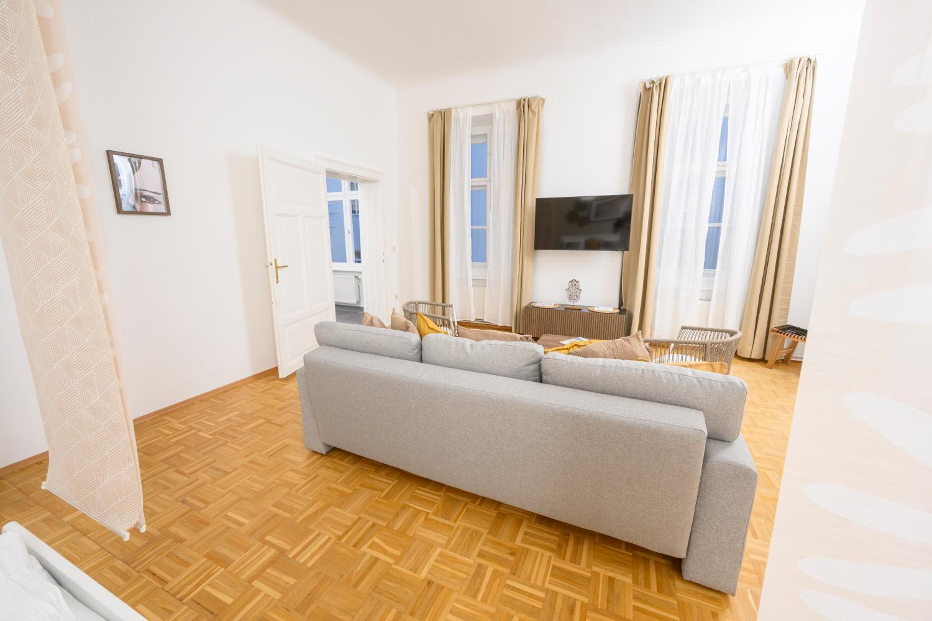 Spacious apartment in Graz for 6 people