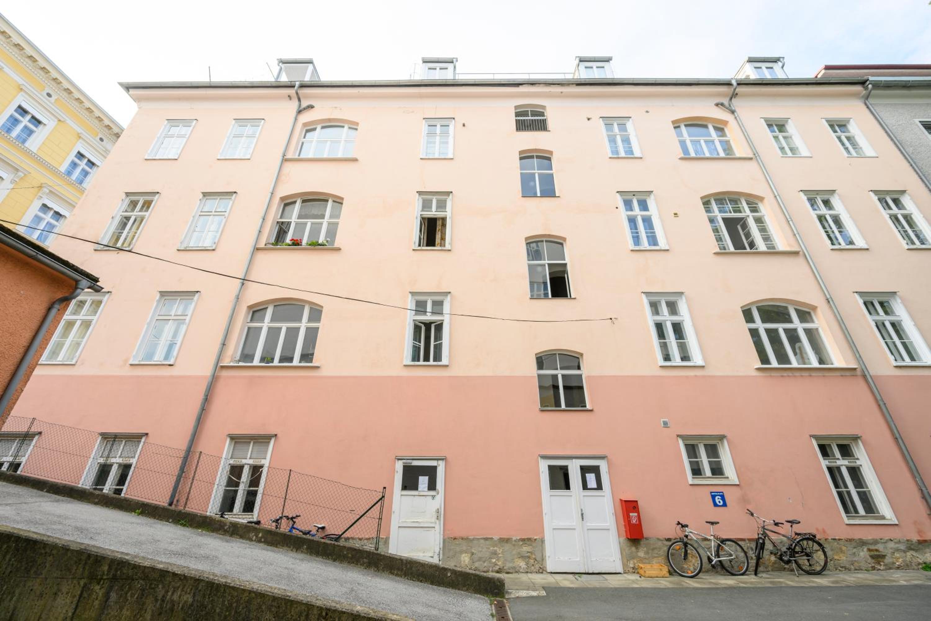 Spacious apartment in Graz for 6 people