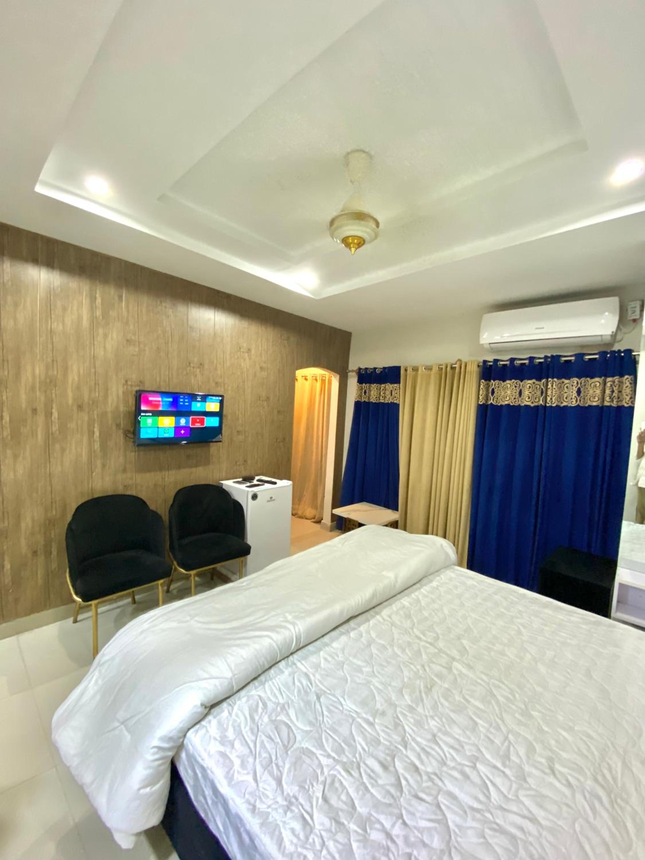 2 Bedroom Apartment By Bahria Guest Rooms