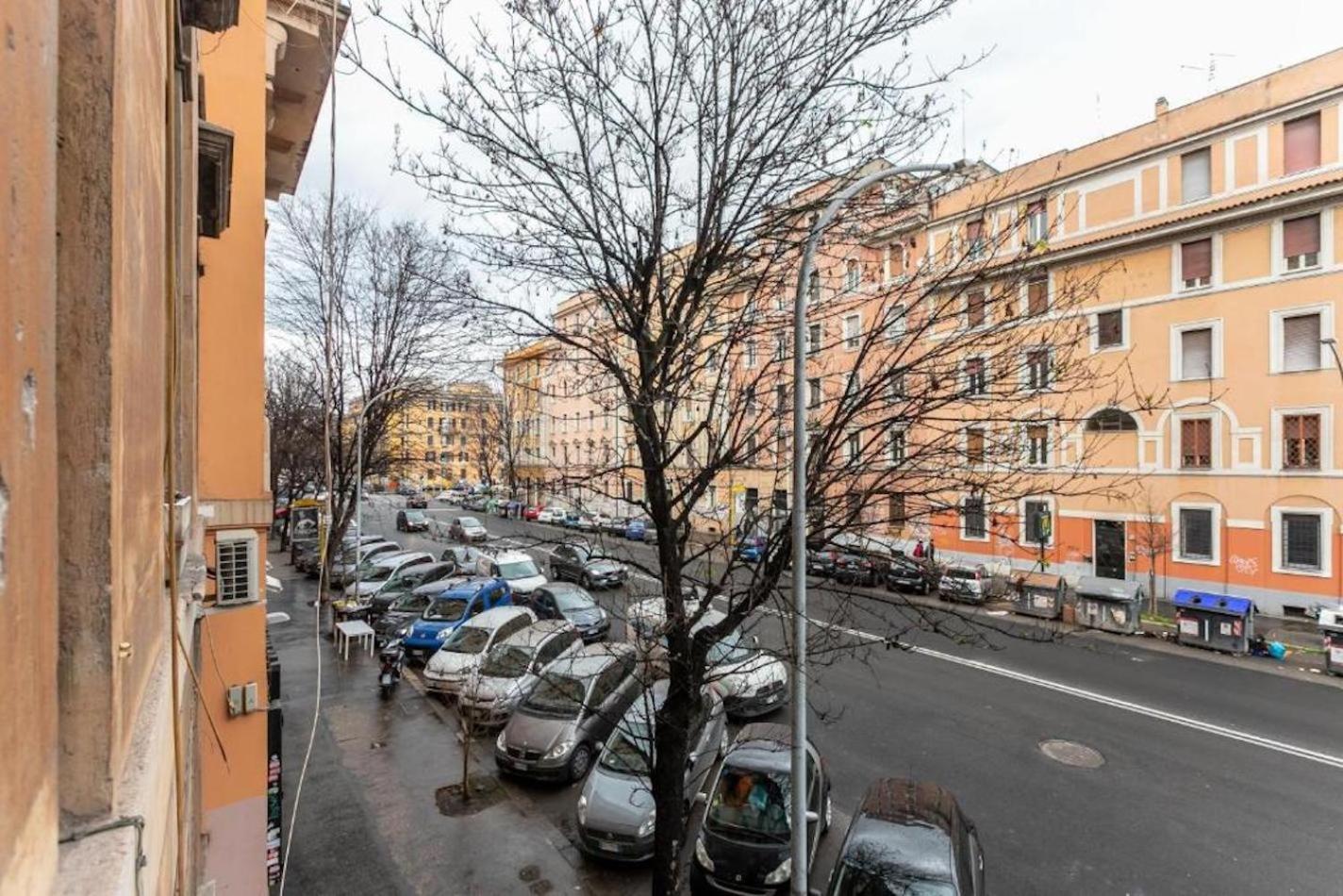 Roma Suite - Trastevere Train Station