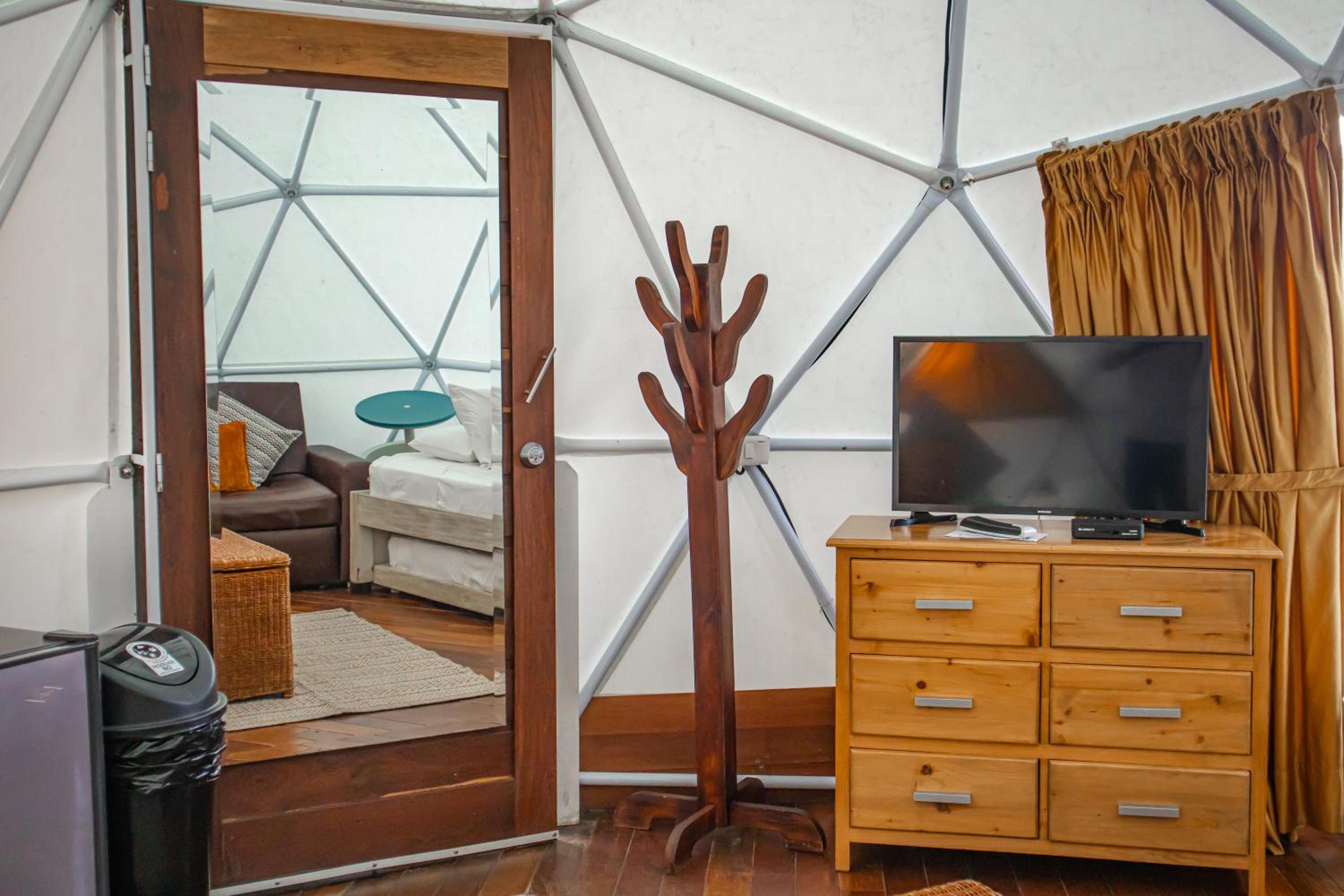 Glamping - Centro Vacacional Comfandi Lago Calima