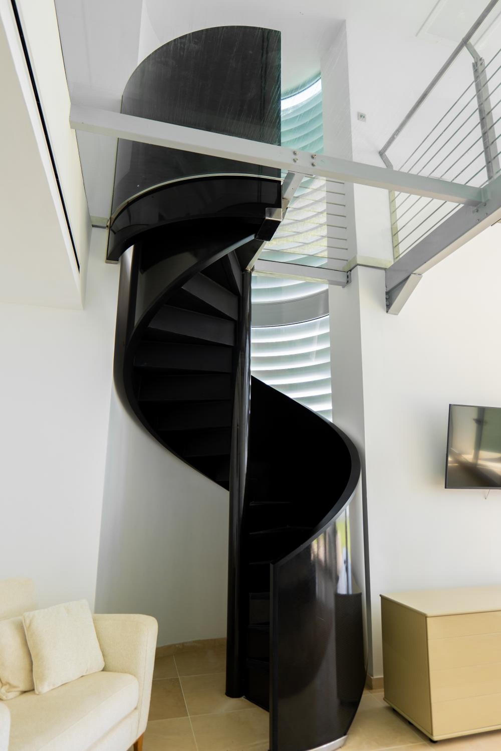 Waterside Luxury Condo