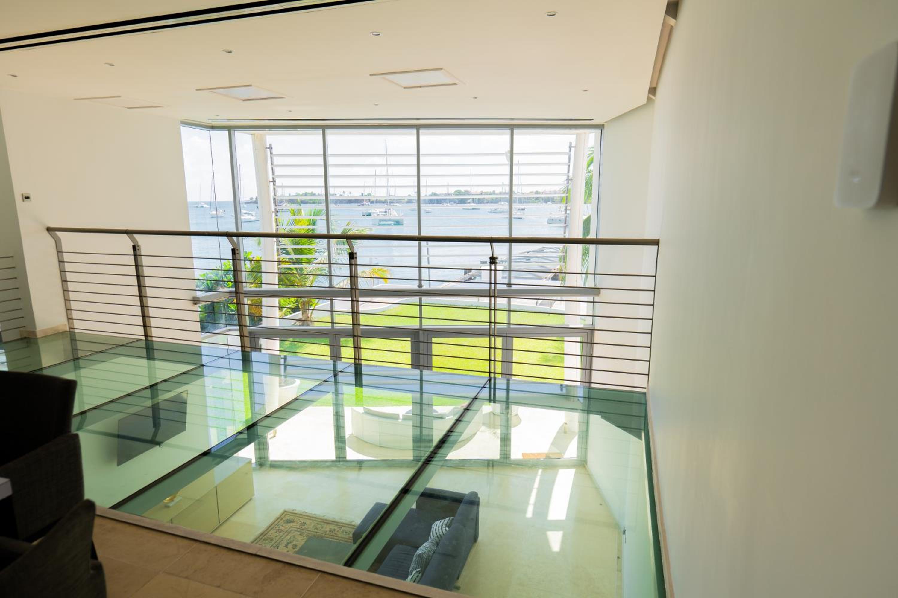 Waterside Luxury Condo