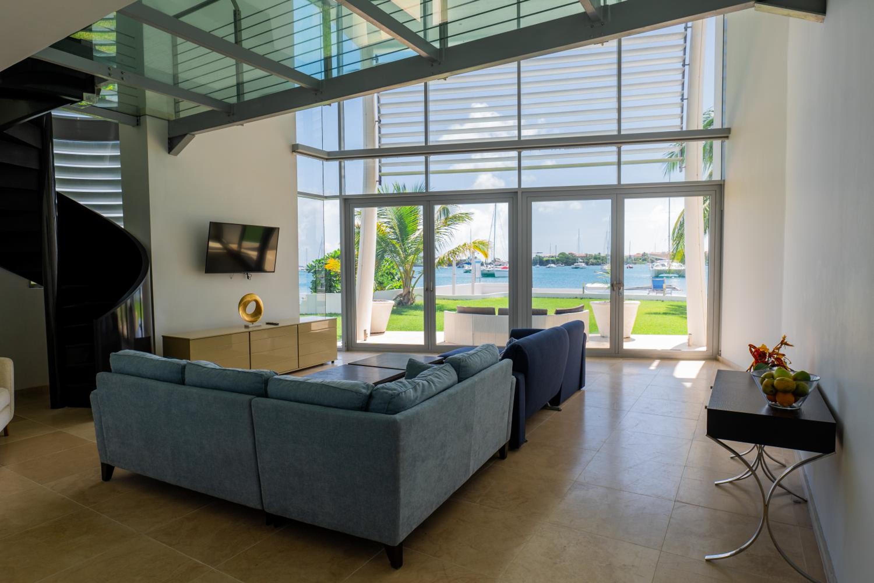 Waterside Luxury Condo