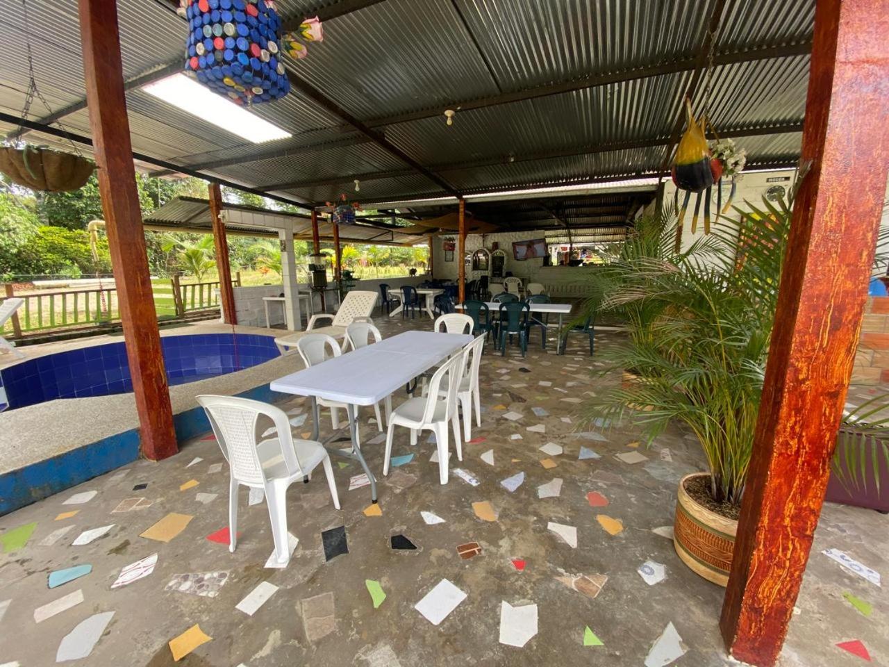 Hostal Macayaco