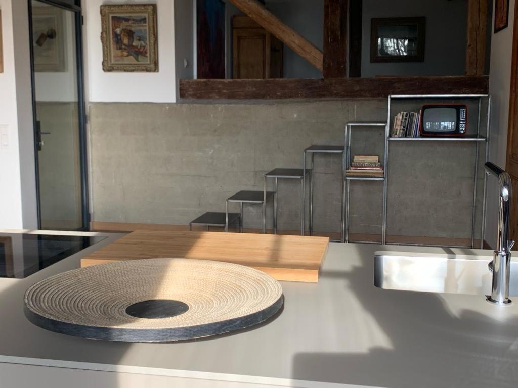 'Le Petit Clos Suites'- Charming Getaway on Leman Lake