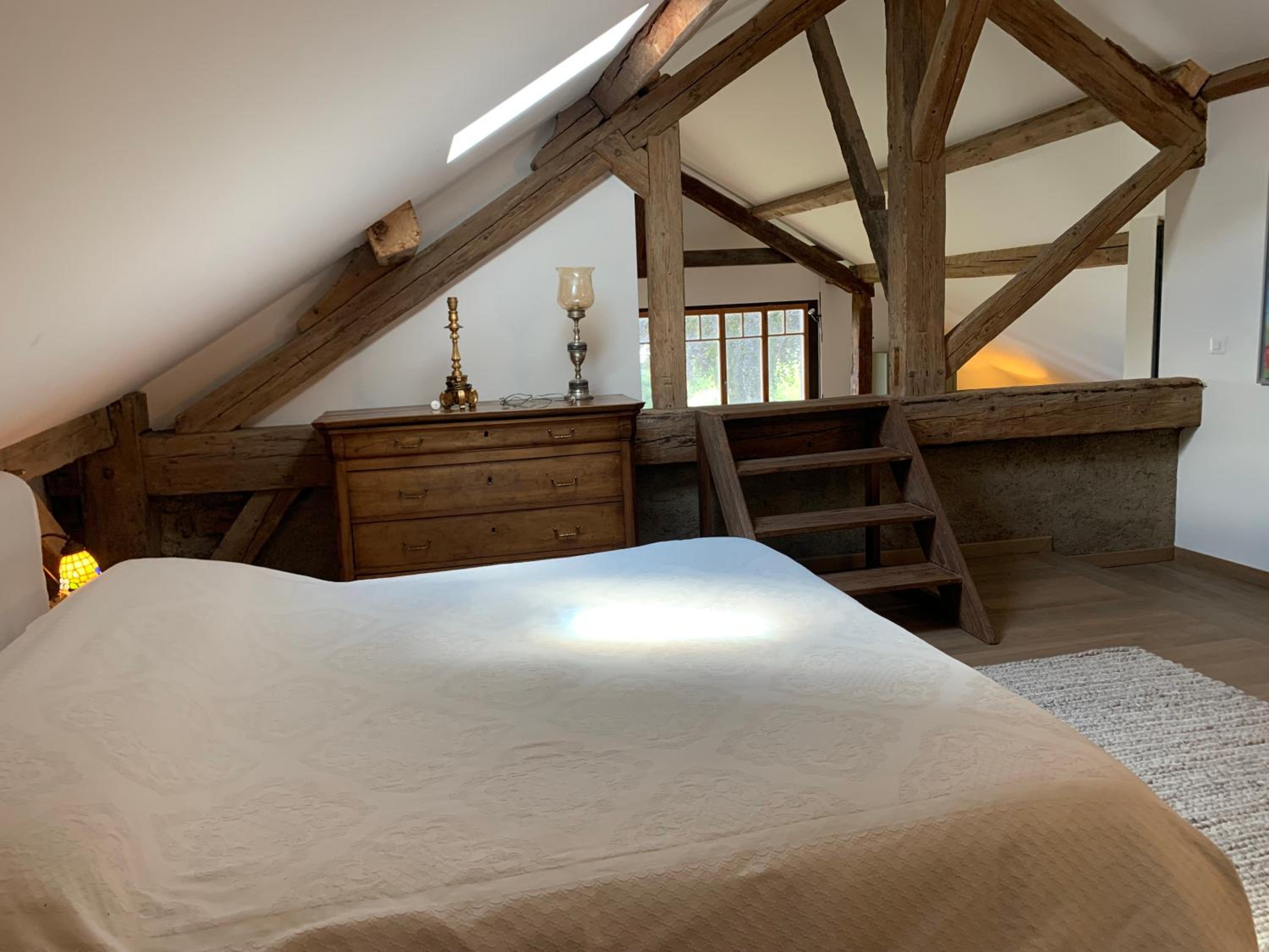 'Le Petit Clos Suites'- Charming Getaway on Leman Lake