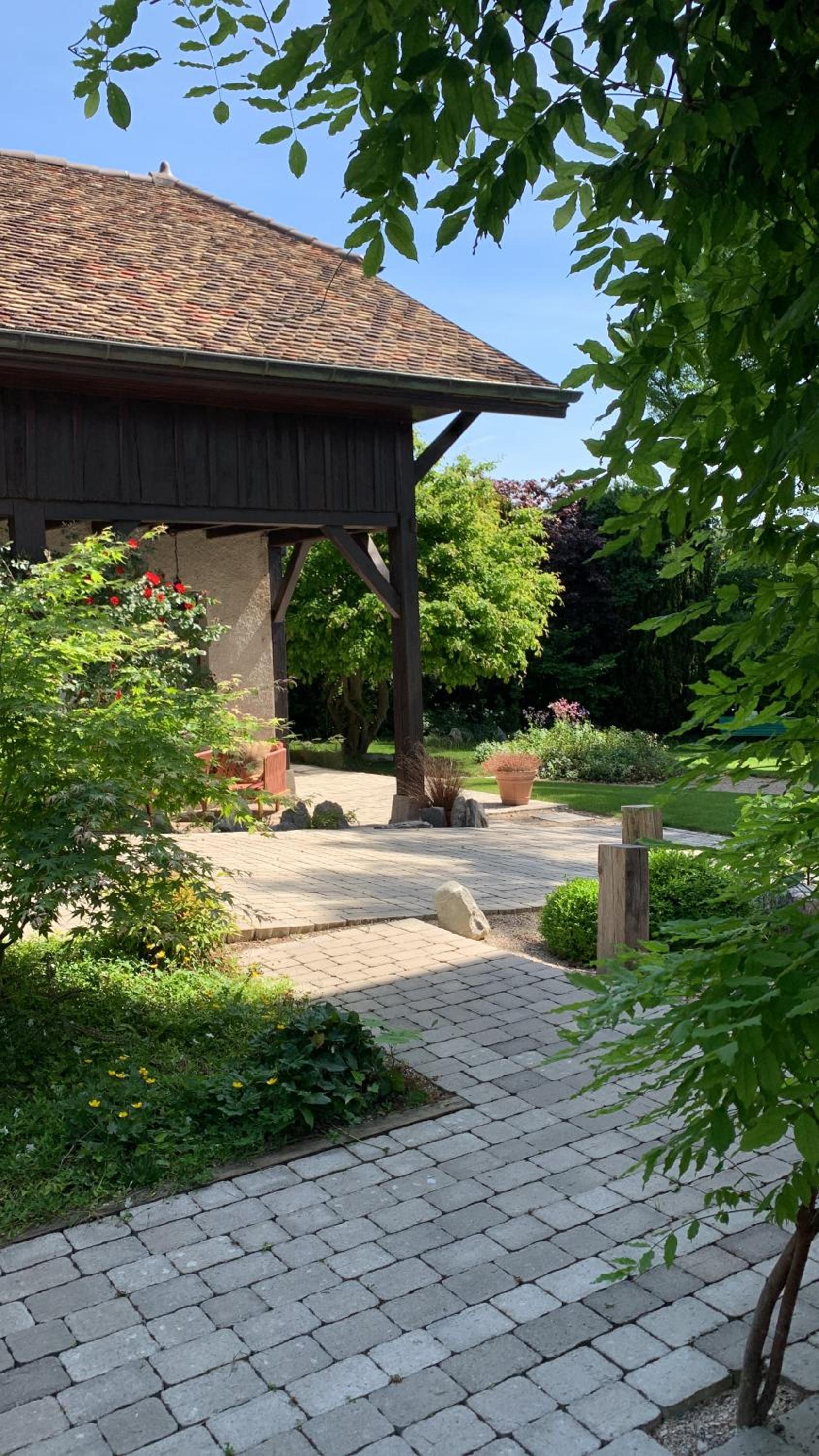 'Le Petit Clos Suites'- Charming Getaway on Leman Lake
