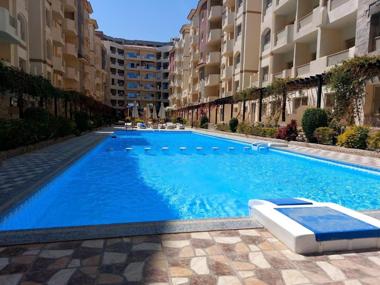 Luxury studio side sea view