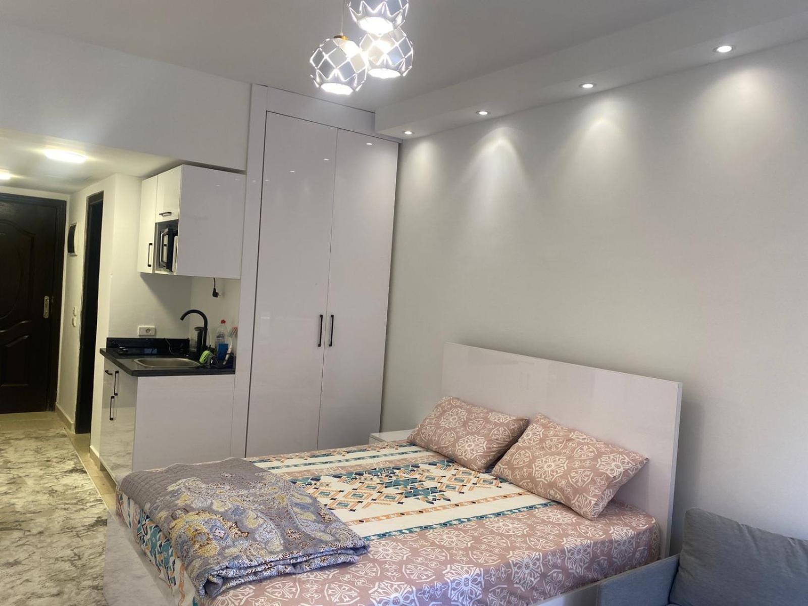 Luxury studio side sea view