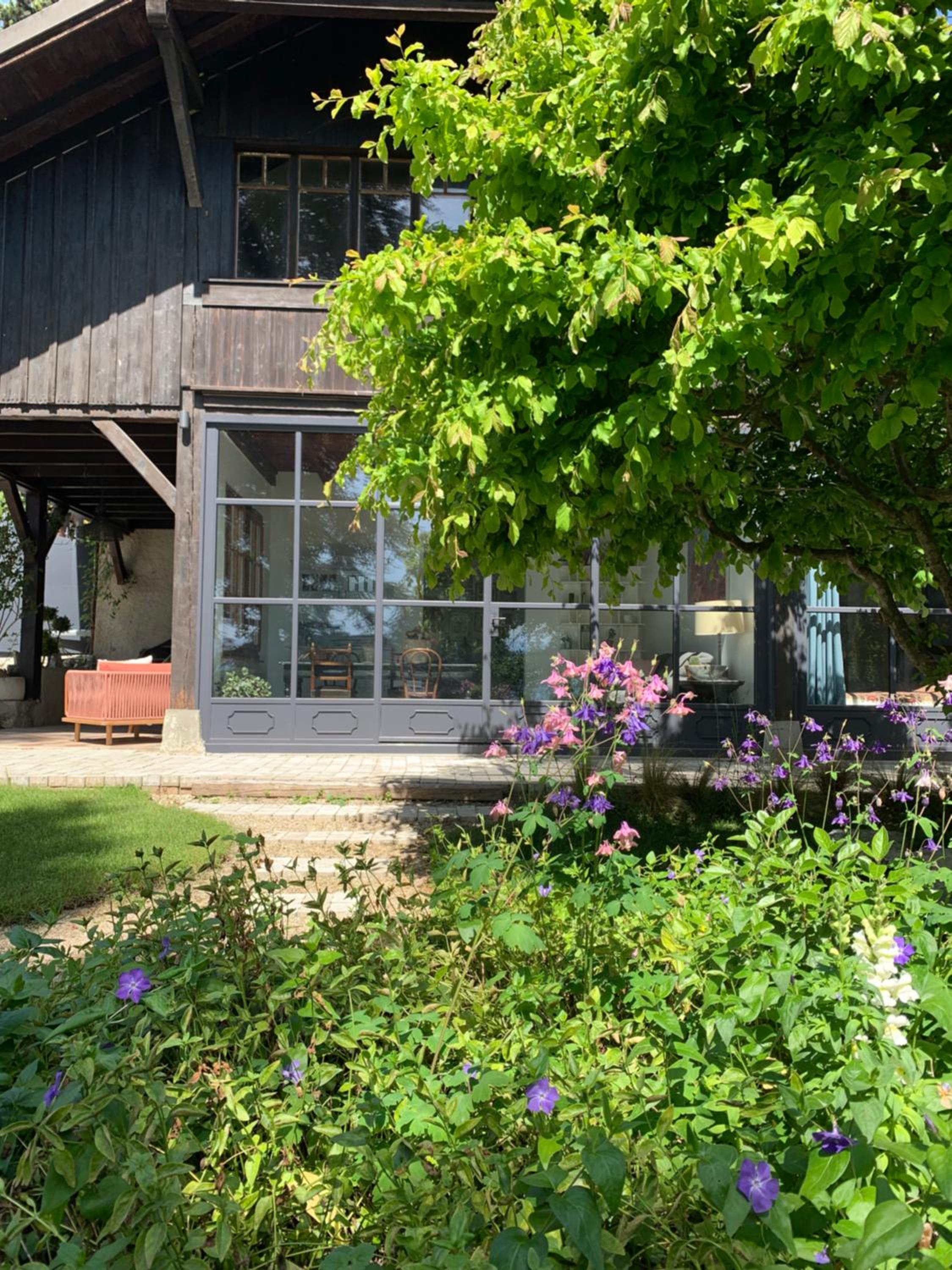 'Le Petit Clos Suites'- Charming Getaway on Leman Lake