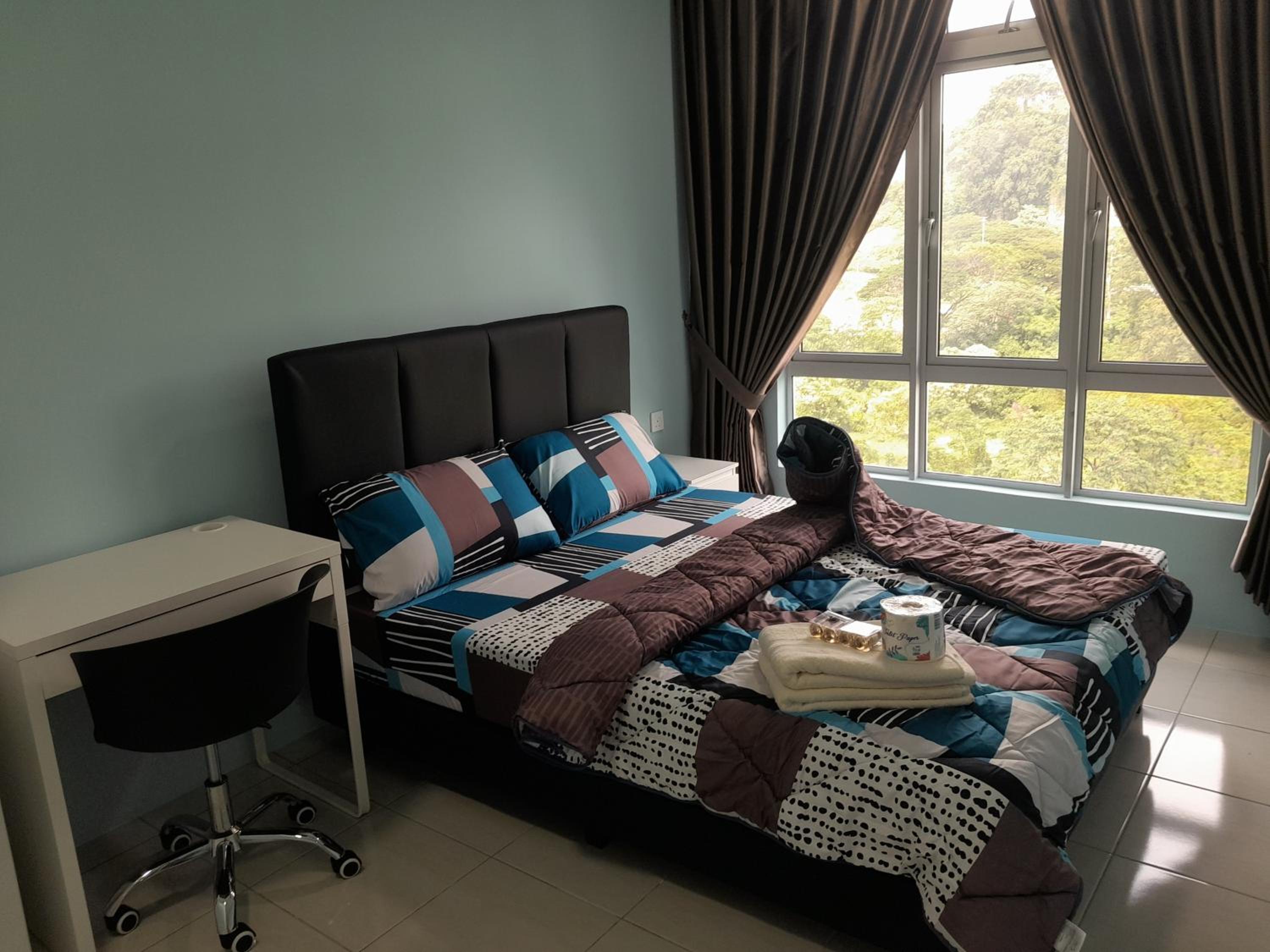 The Anderson Condo with NETFLIX with Free Parking with Swimming Pool and at Ipoh City Centre Nearby to all amenities and attractions photo 5