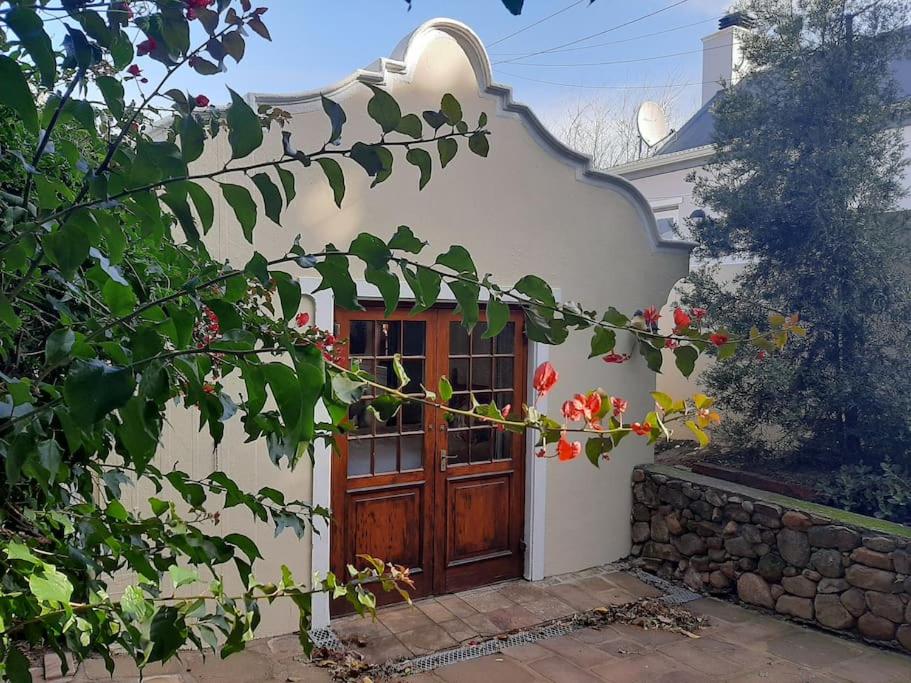 Klein La Cotte Garden Cottage view 2