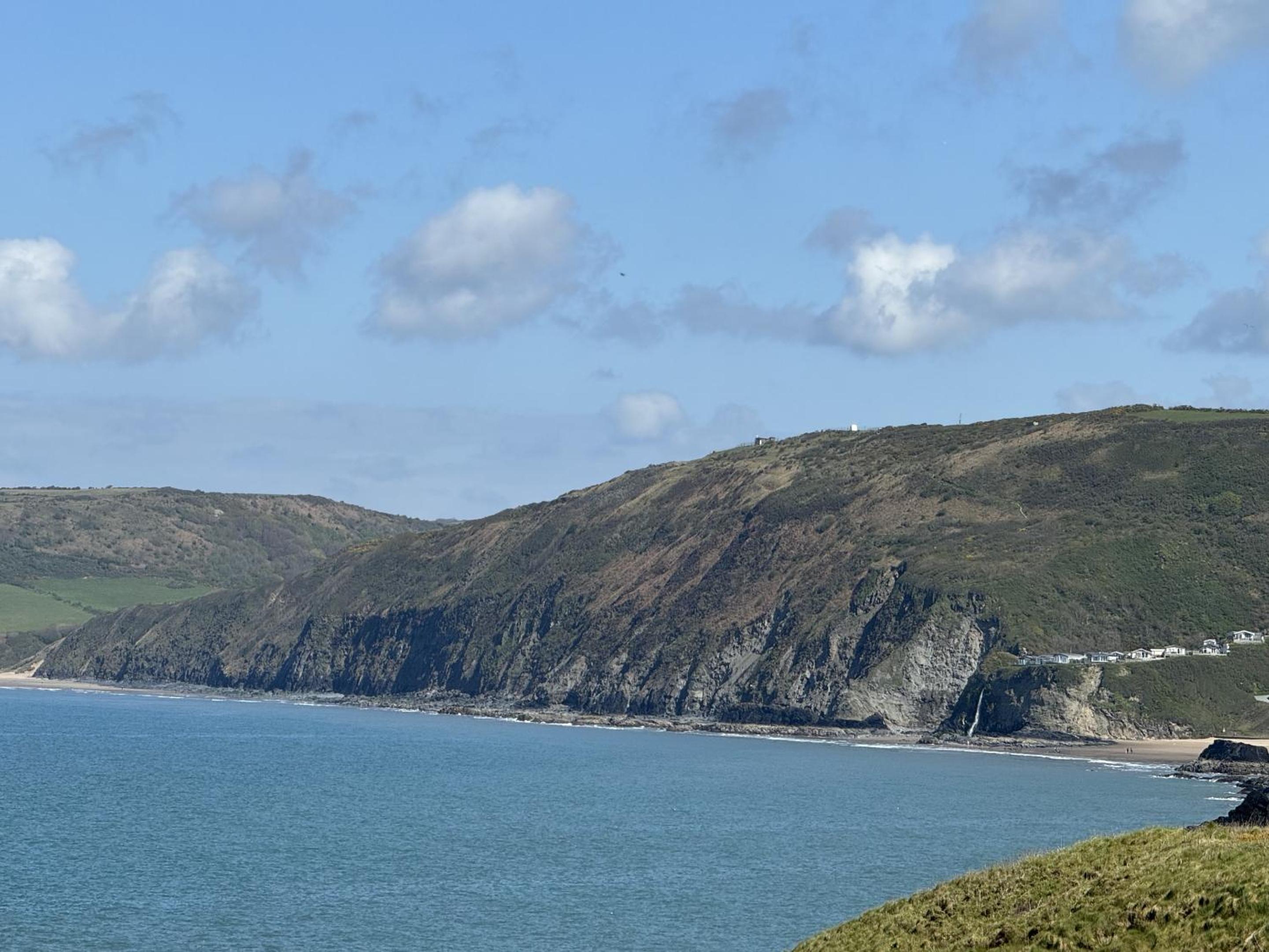 Traeth Rooms view 2
