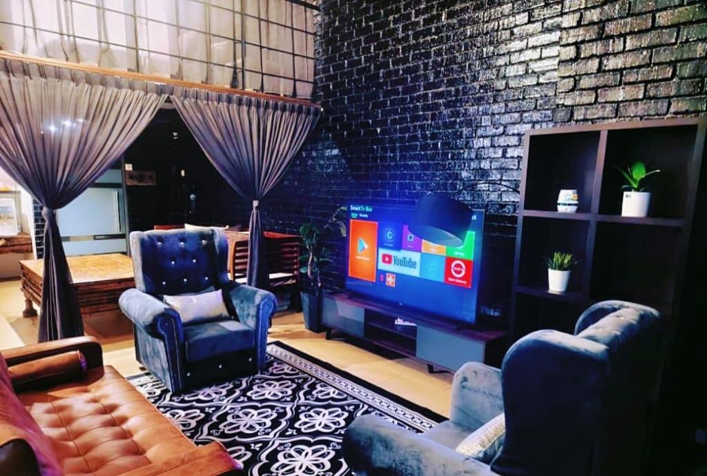 Soho Duplex Subang Empire by Chillout Stay photo 6