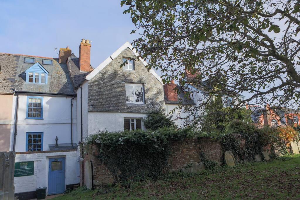 St Margaret's Steps Luxury apartment sleeps 8 view 4