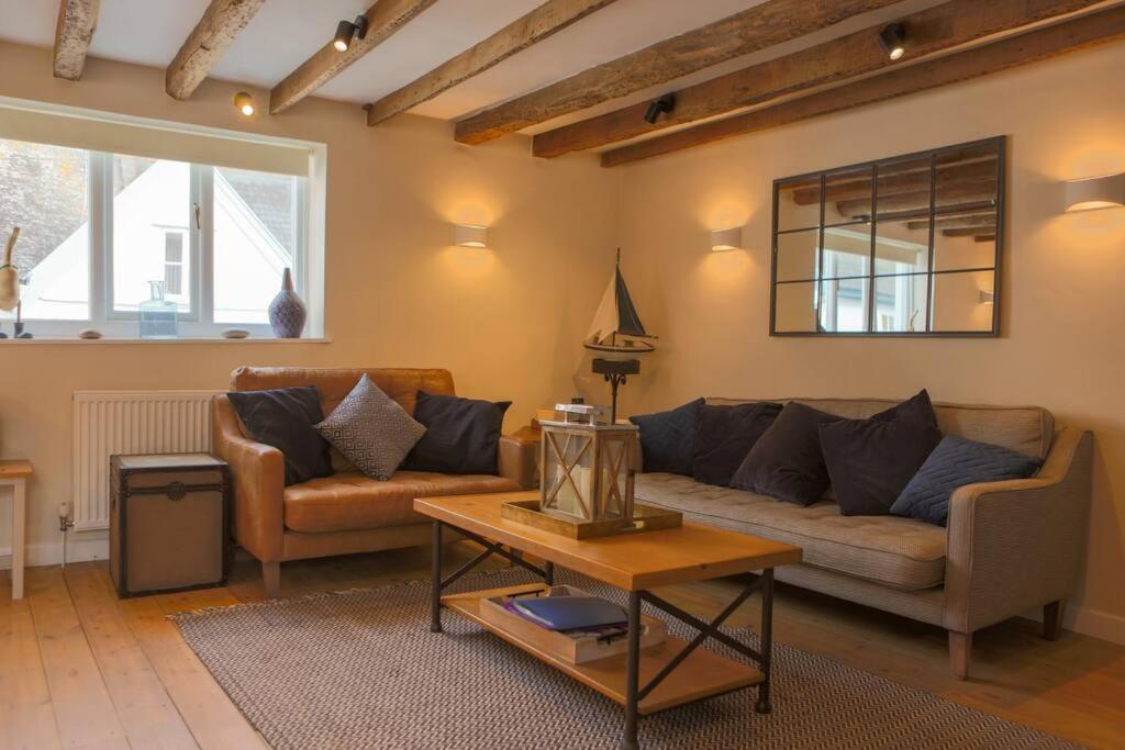 St Margaret's Steps Luxury apartment sleeps 8 view 5