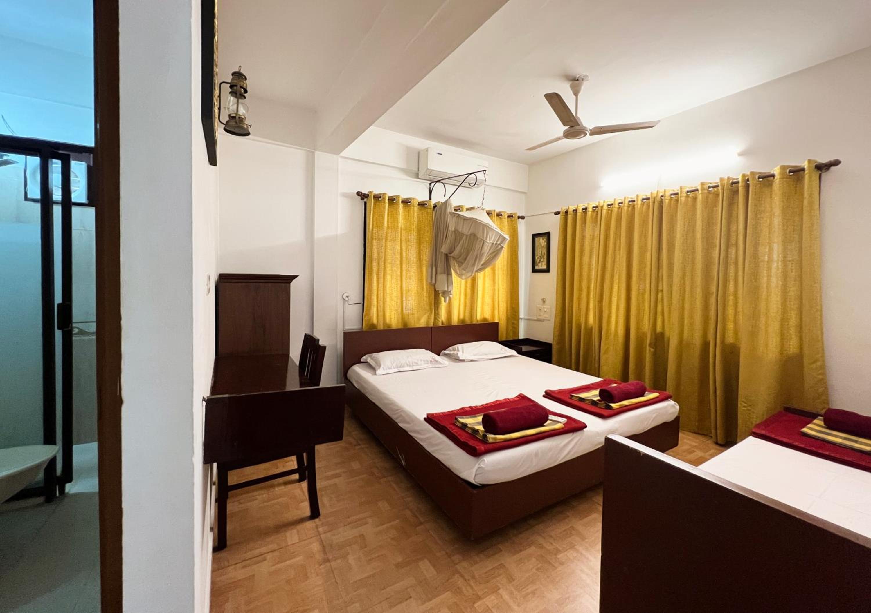 Reds Residency - Homestay