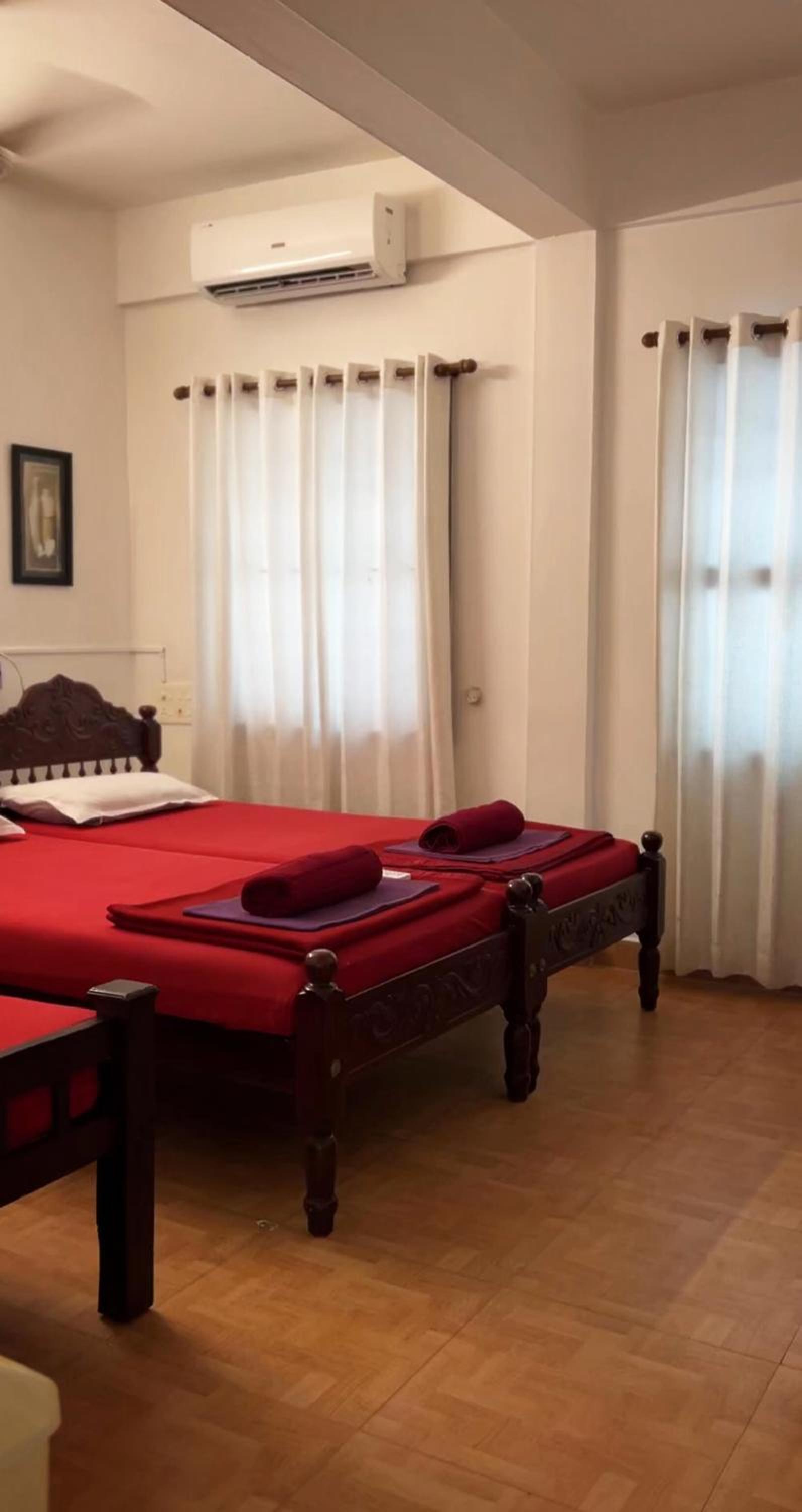 Reds Residency - Homestay