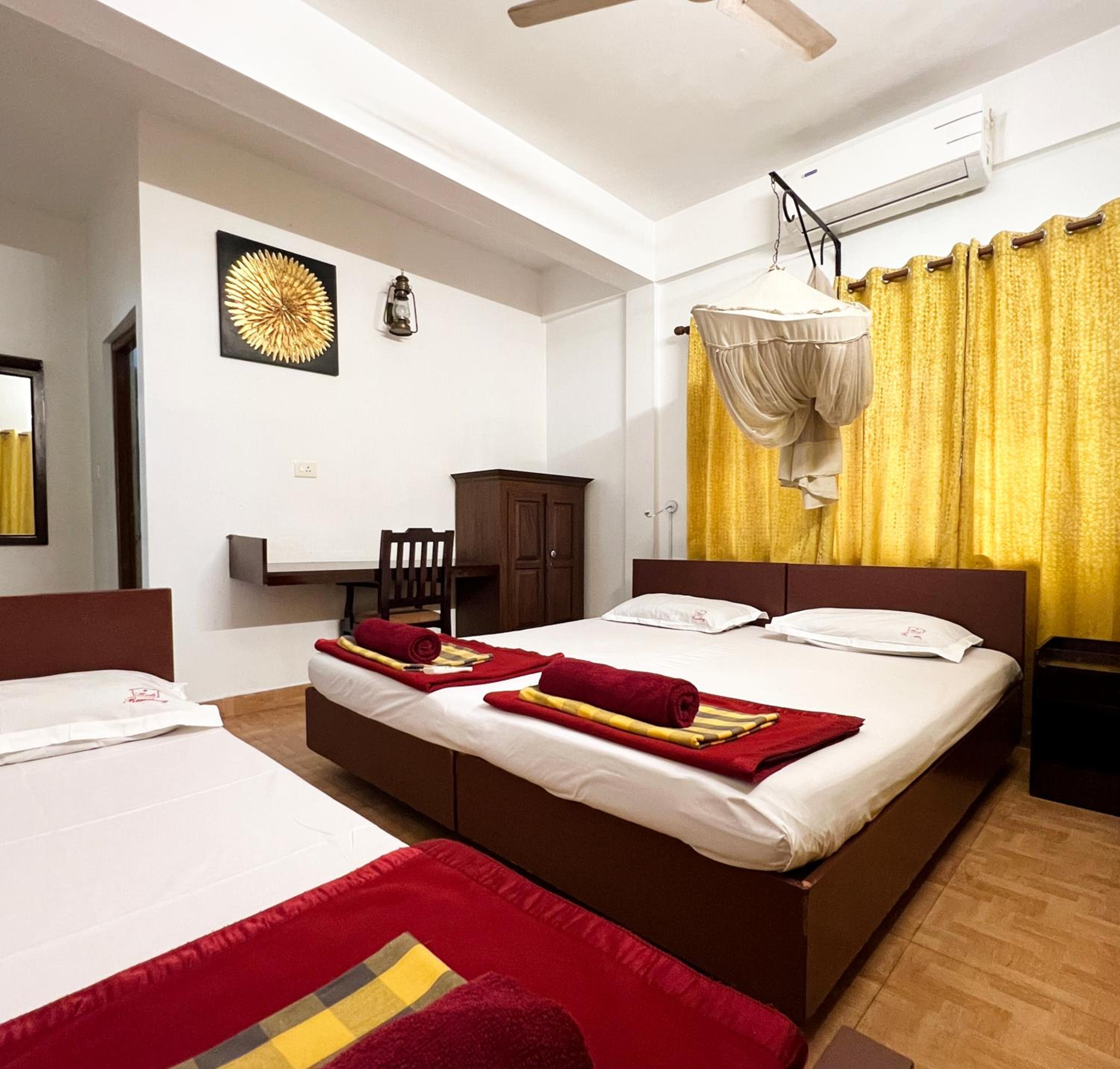 Reds Residency - Homestay