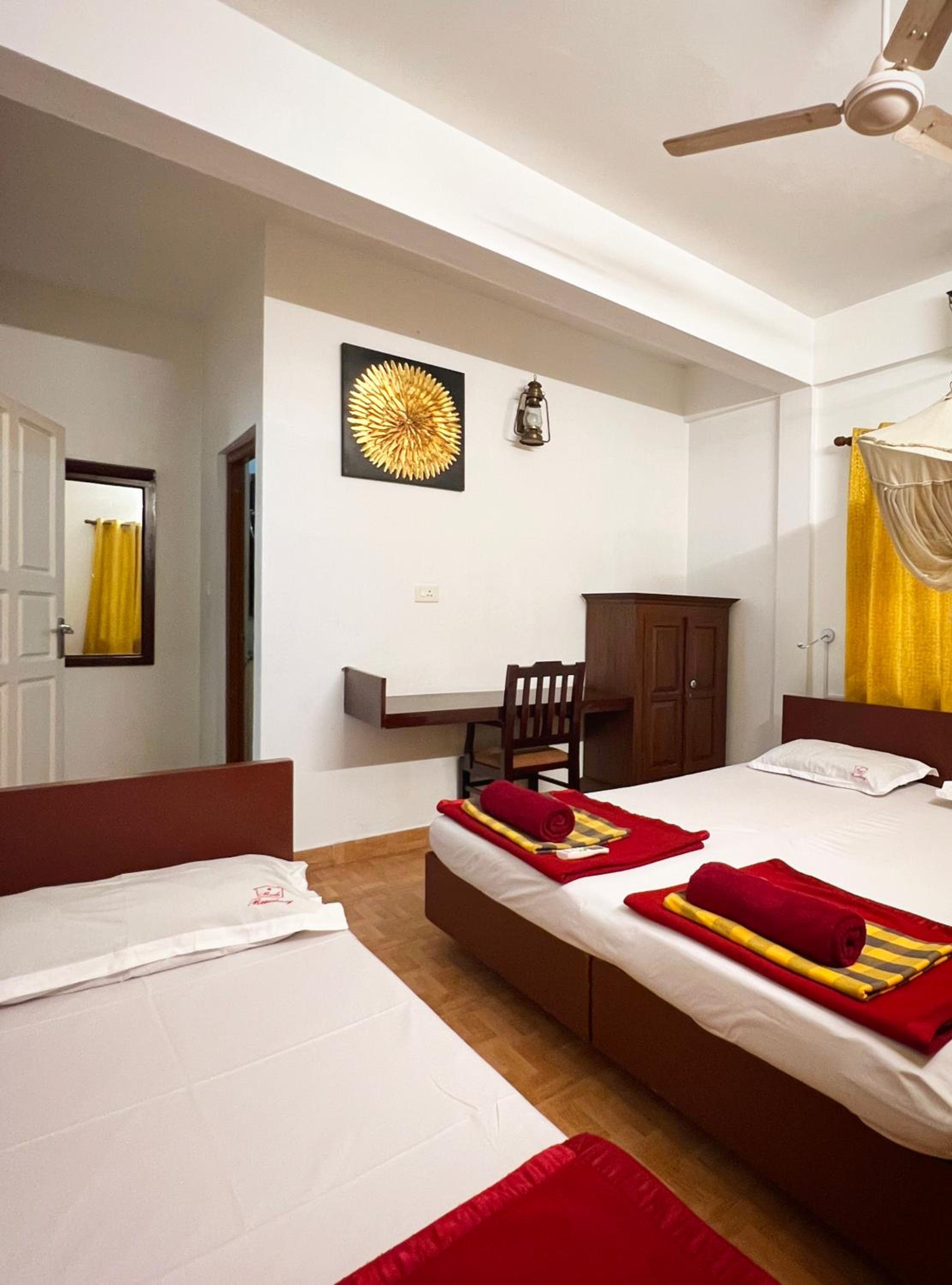 Reds Residency - Homestay