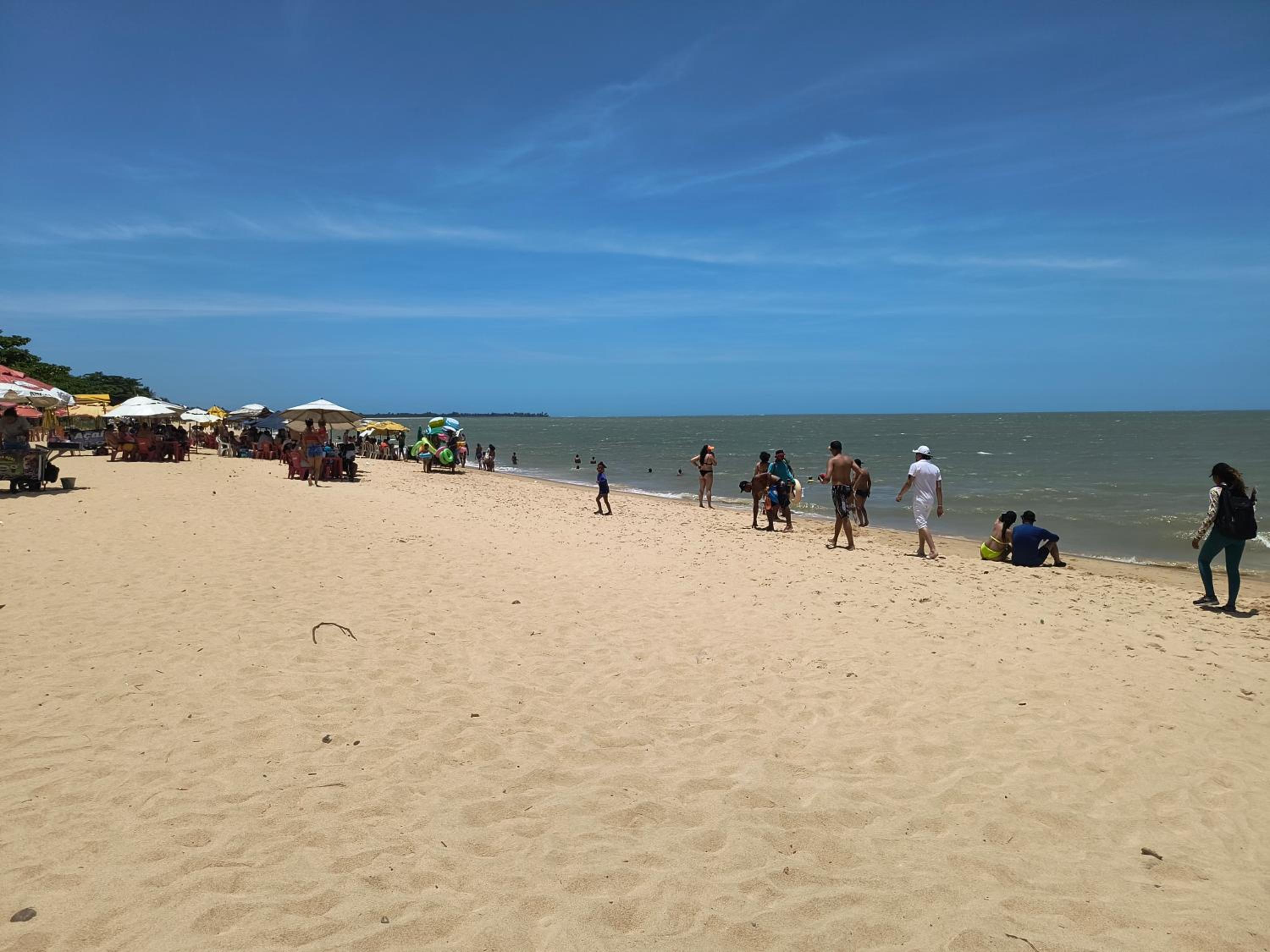 Apartamento 3 quartos Duplex na Praia Taperapuan, 400 metros da praia
