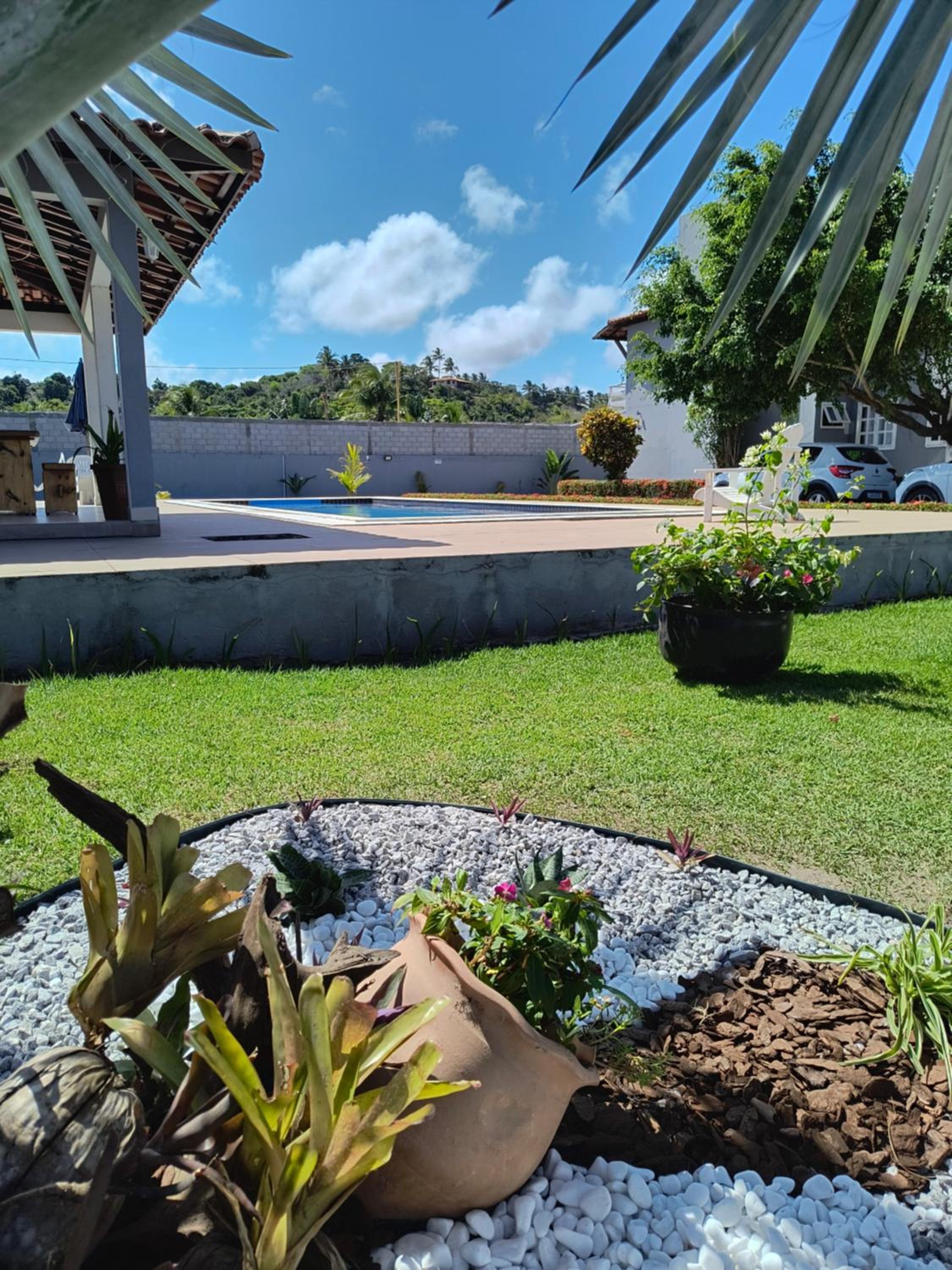 Apartamento 3 quartos Duplex na Praia Taperapuan, 400 metros da praia