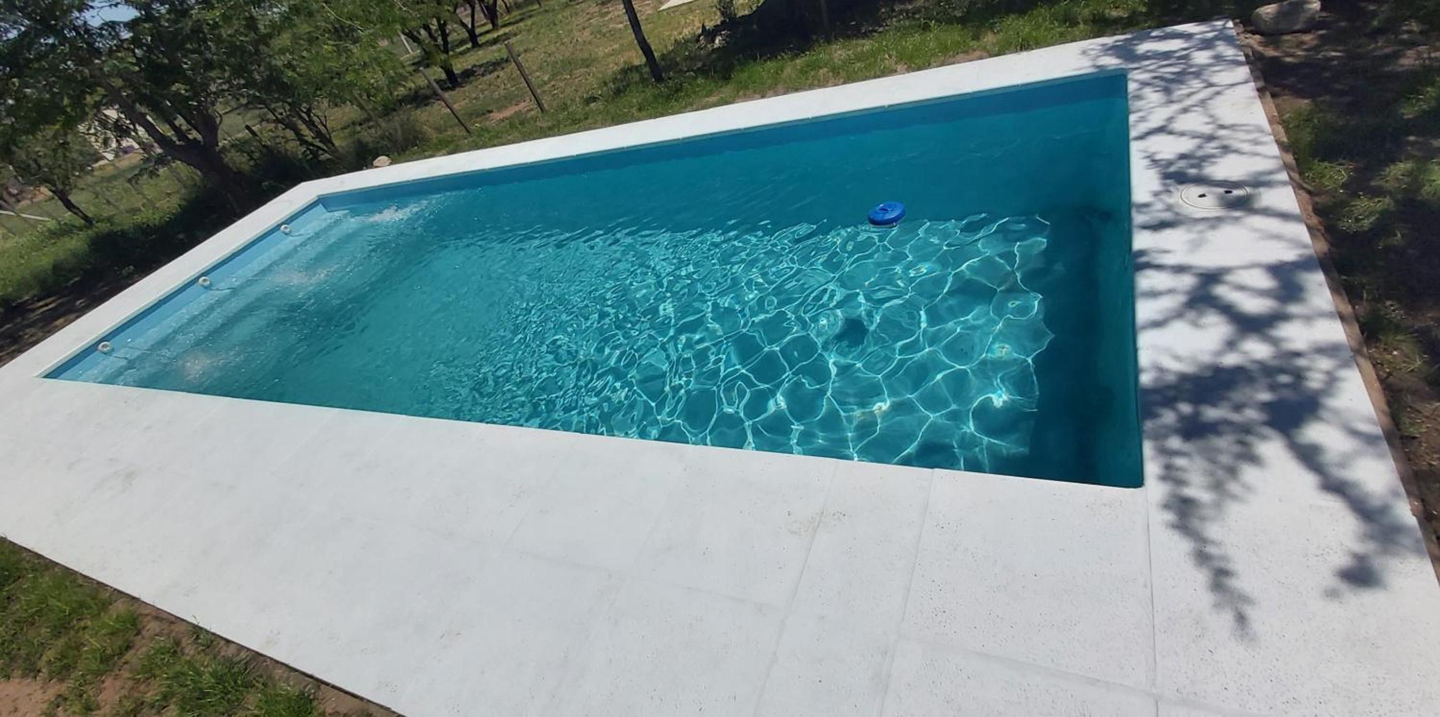 Monchos House