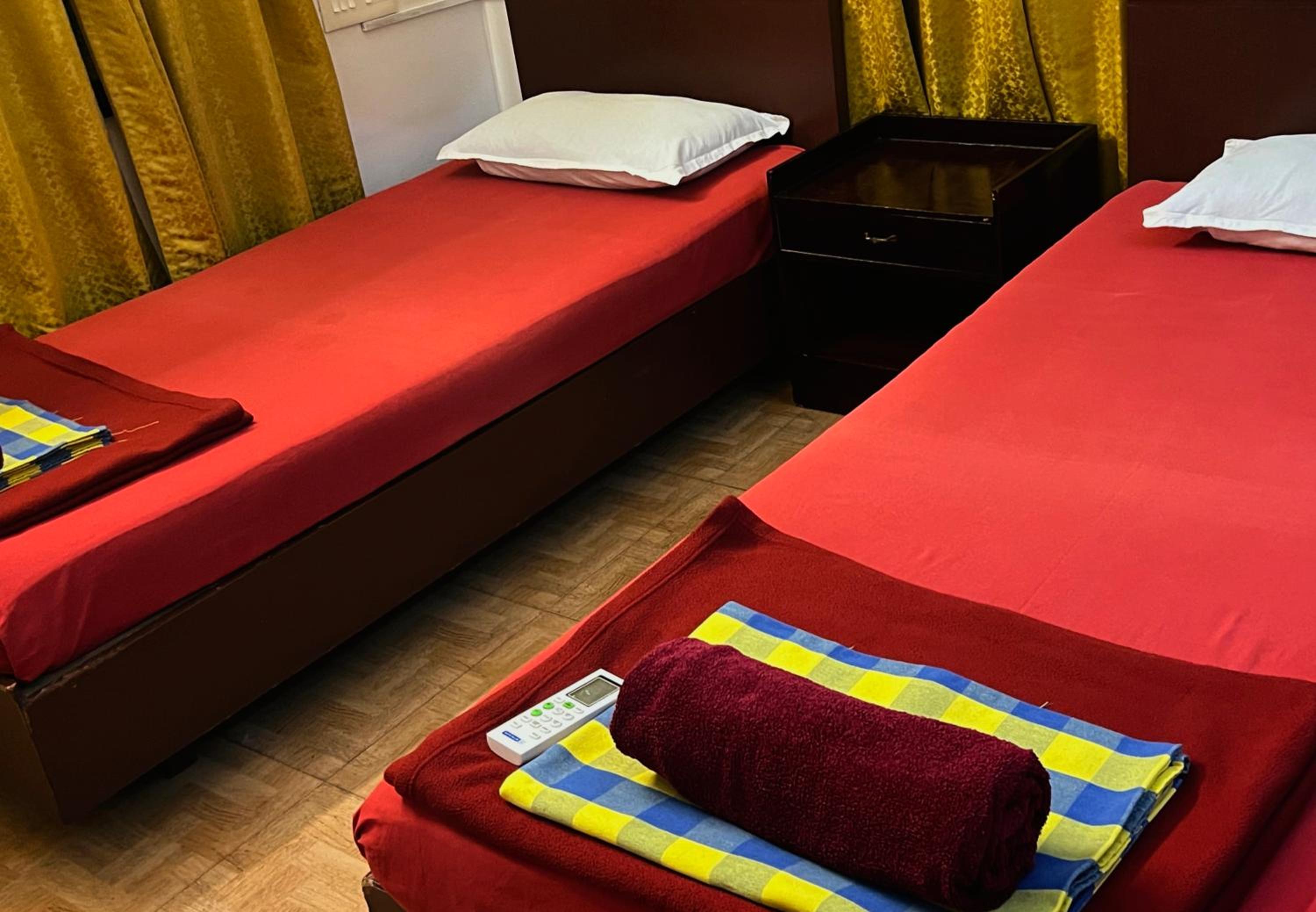 Reds Residency - Homestay