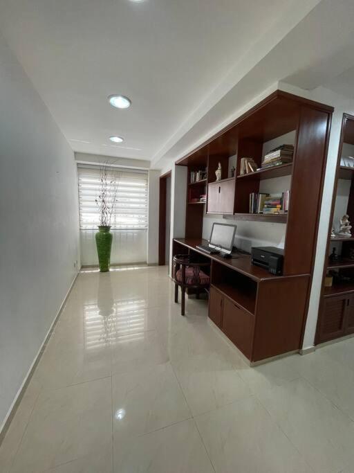 Apartamento en Cali, Granada