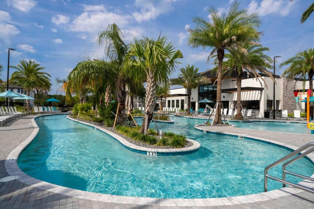 Relax at Paradiso Grande Resort - Int Drive