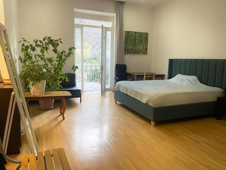 Cosy family house in Mtskheta view 3