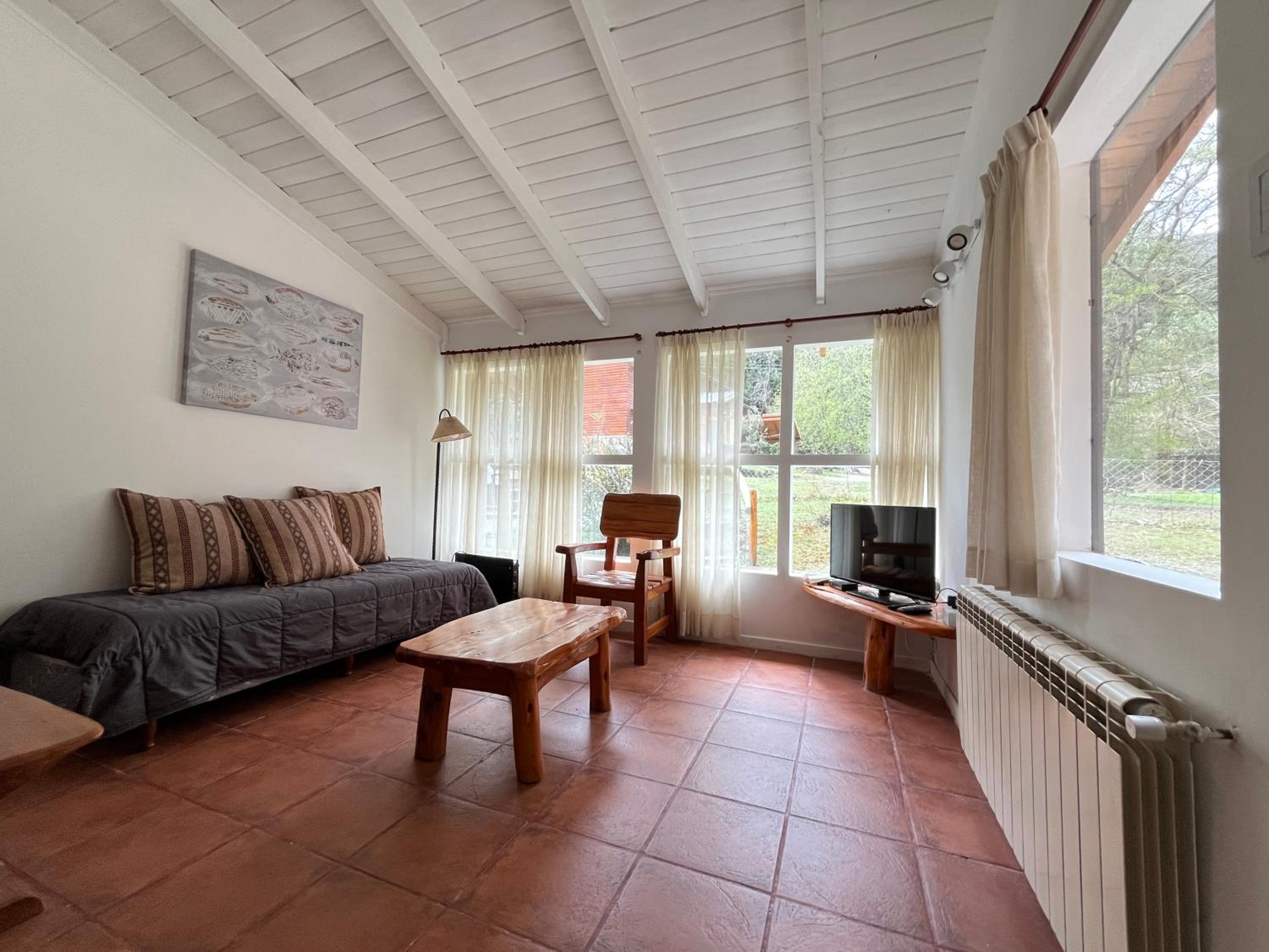 Portal del Manzano