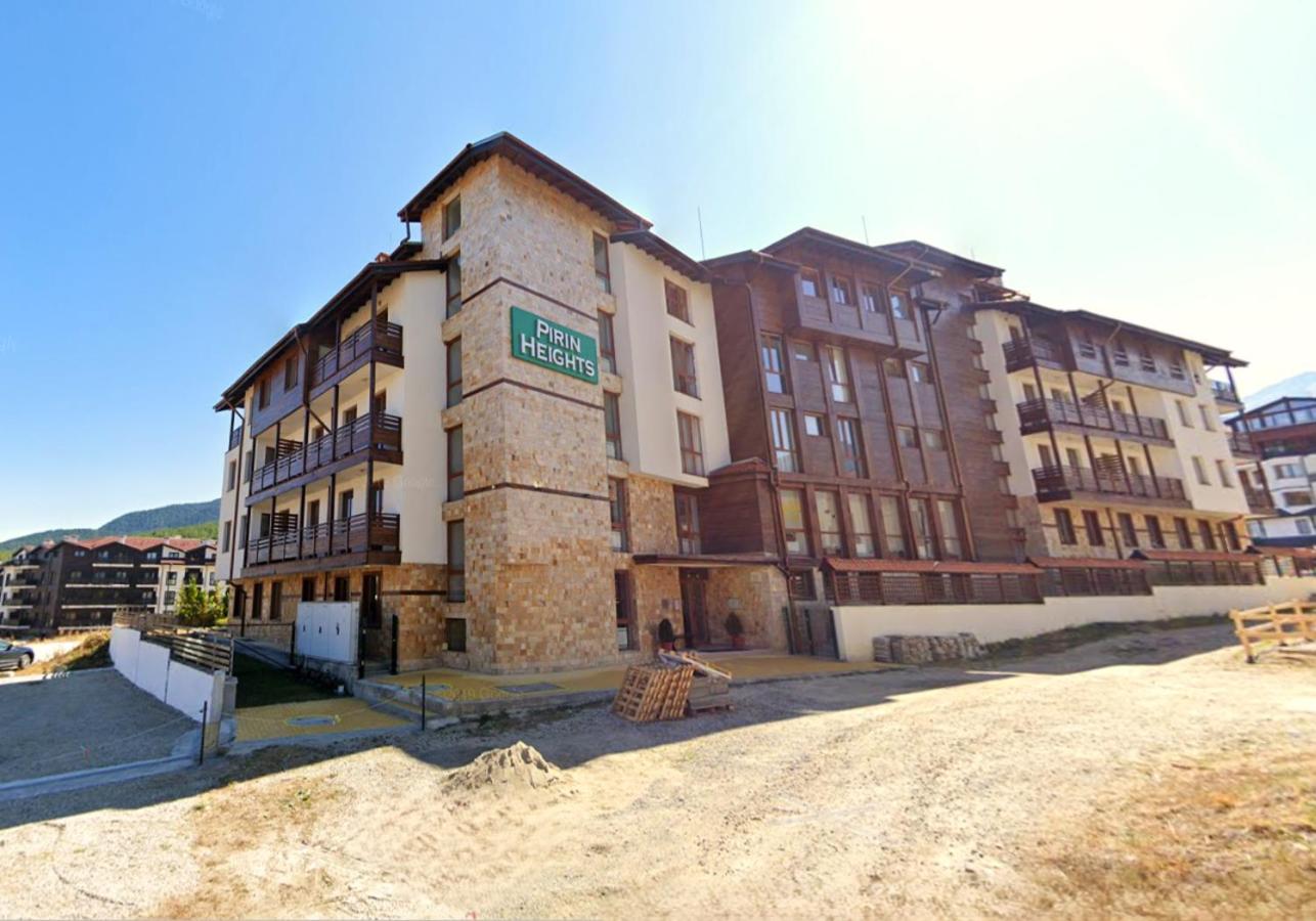 Pirin Heights Apartment 200m from SKI ROAD