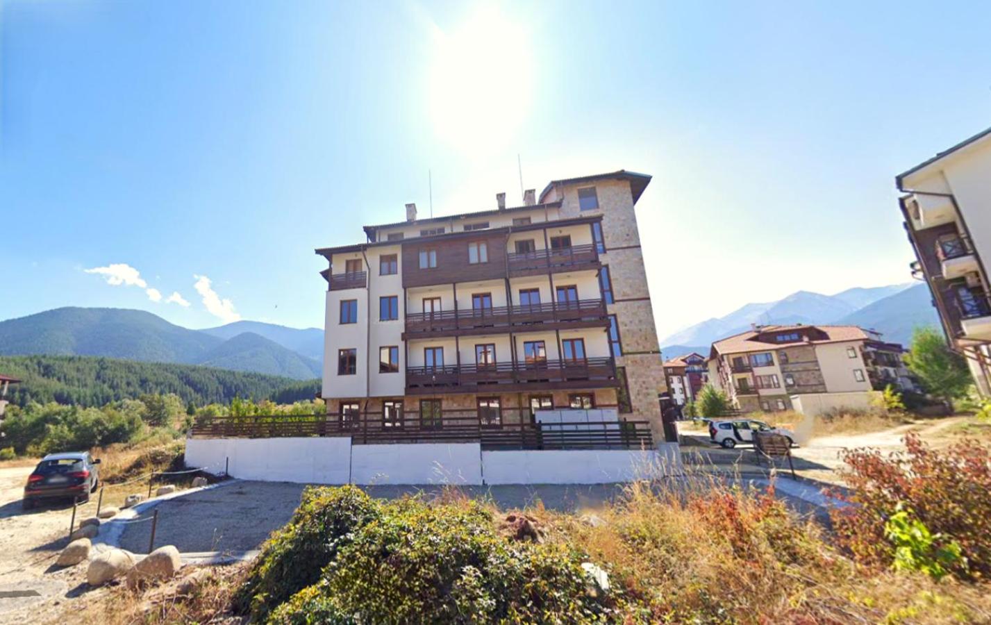 Pirin Heights Apartment 200m from SKI ROAD
