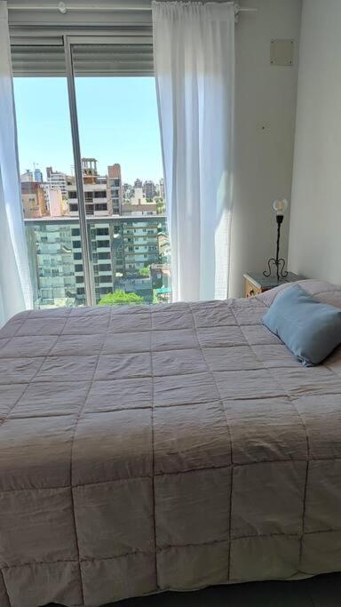 Dto de estilo zona Oroño con piscina y balcón