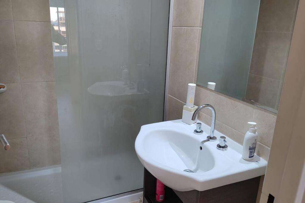 Dto de estilo zona Oroño con piscina y balcón