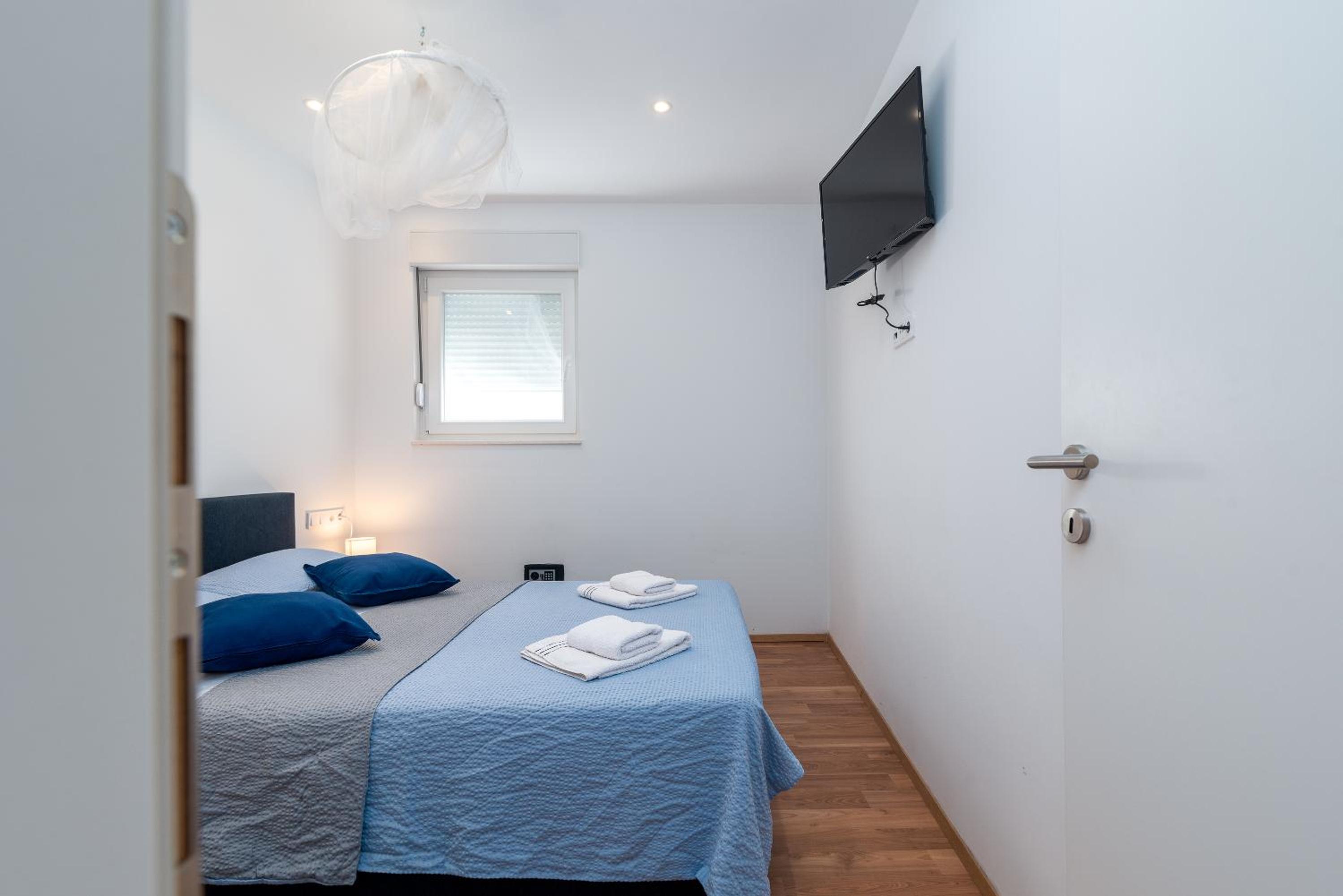 Apartments Lotus