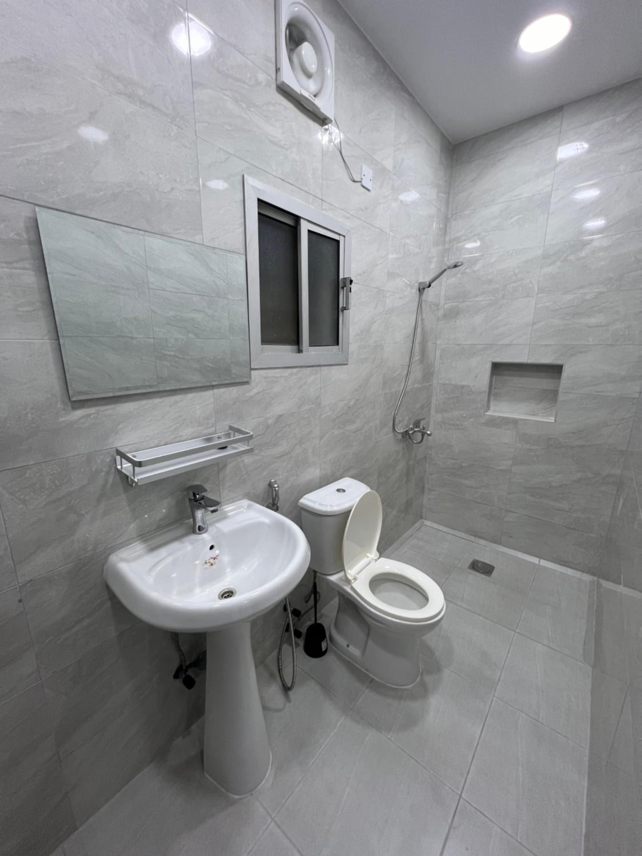 AlWadi AGROSERNE - 3BR West Riffa Apartment