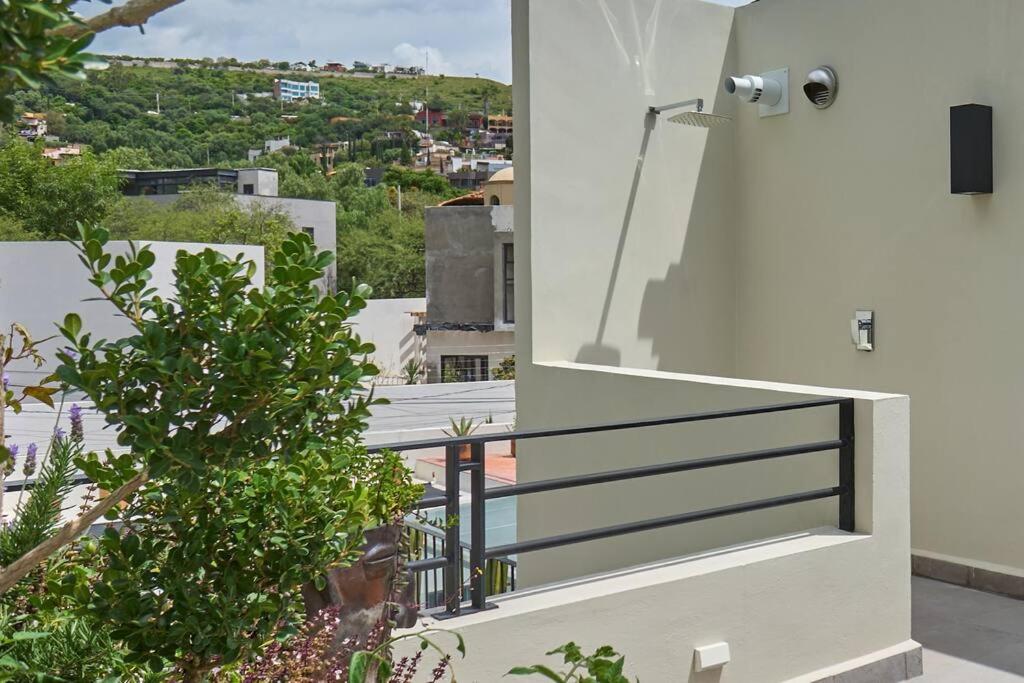 Casa Olivo Amatisto - Luxury Penthouse Retreat & Views view 4