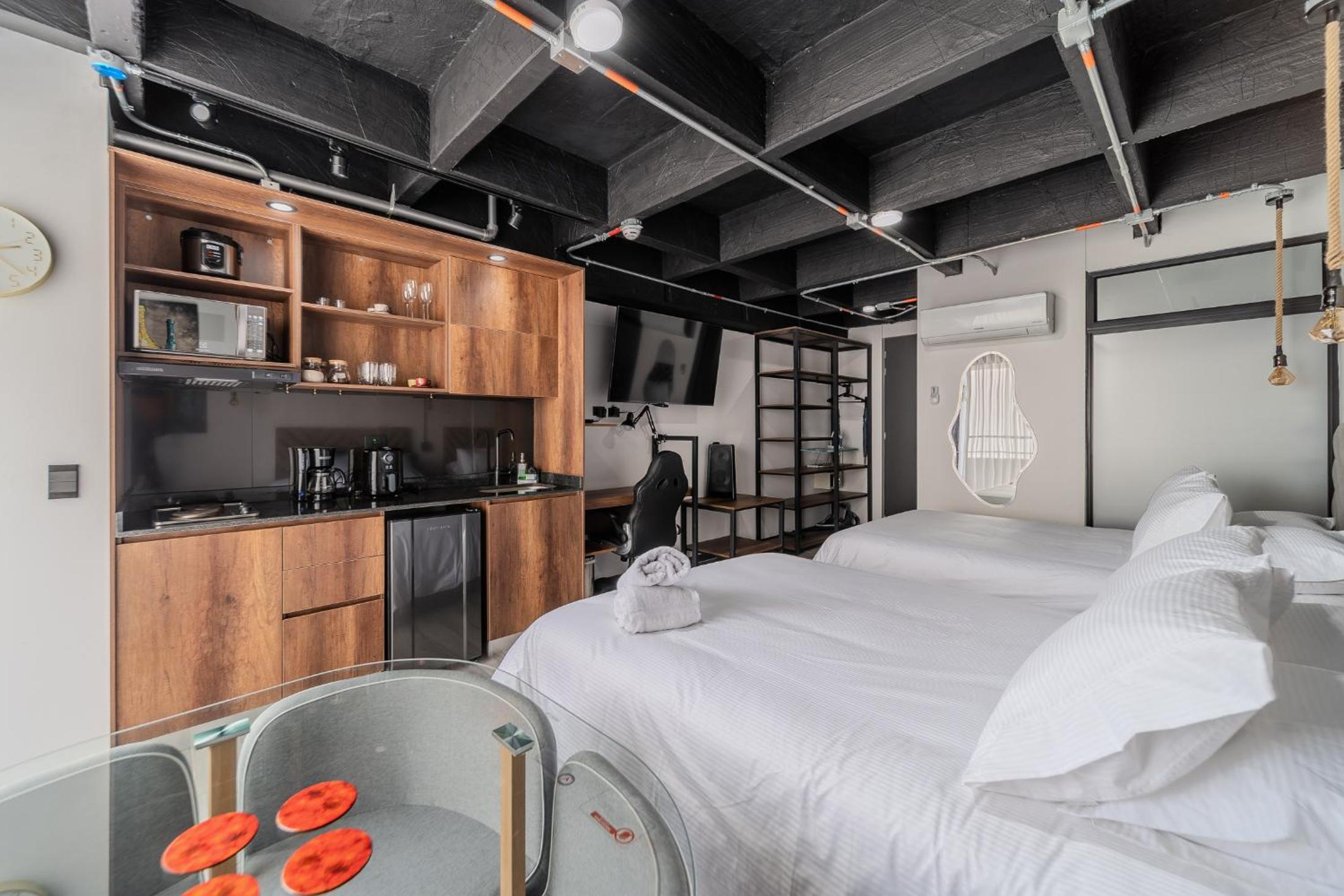 Epic Suites x Ahead