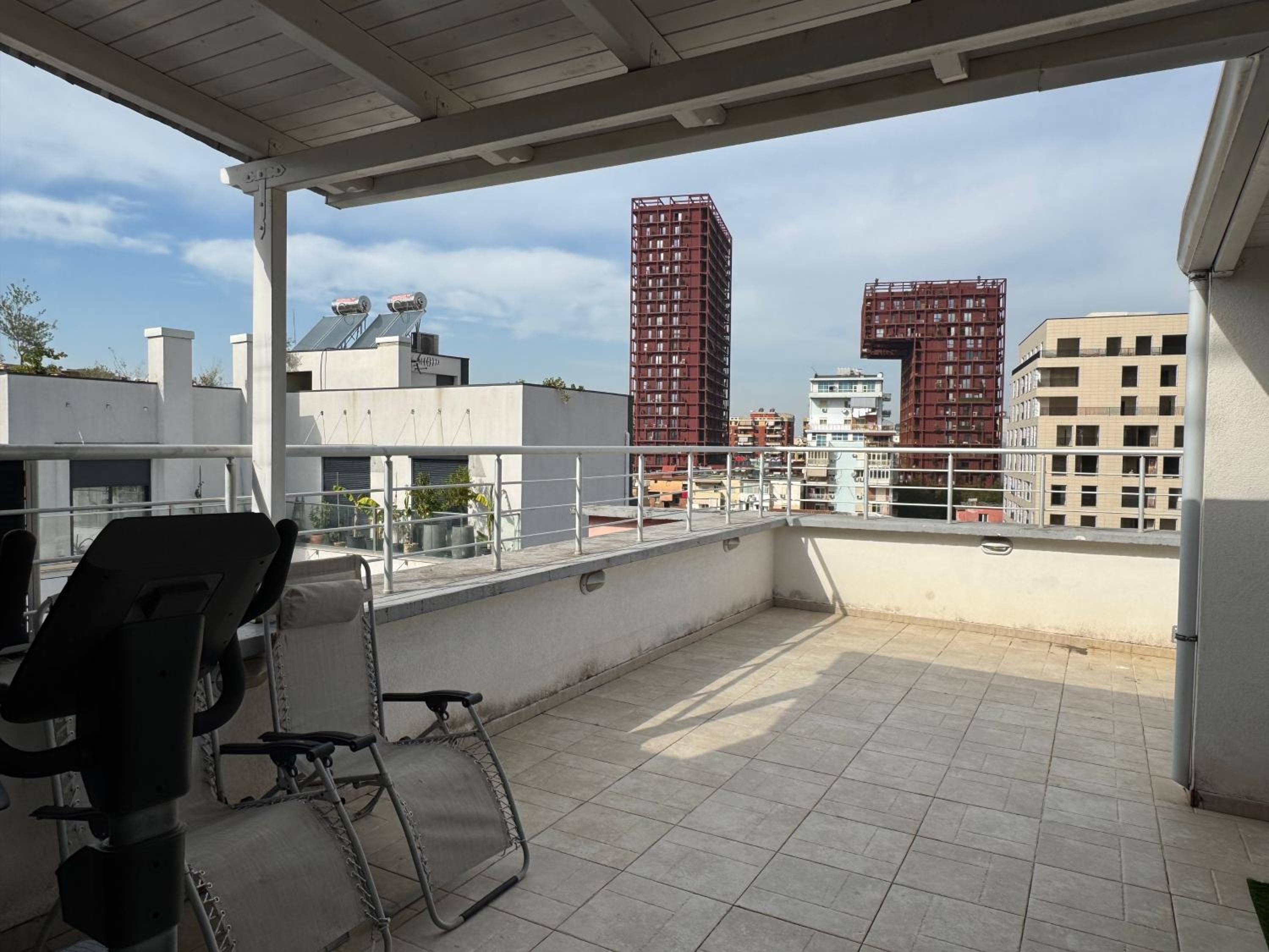 Myslym Shyri Rooftop