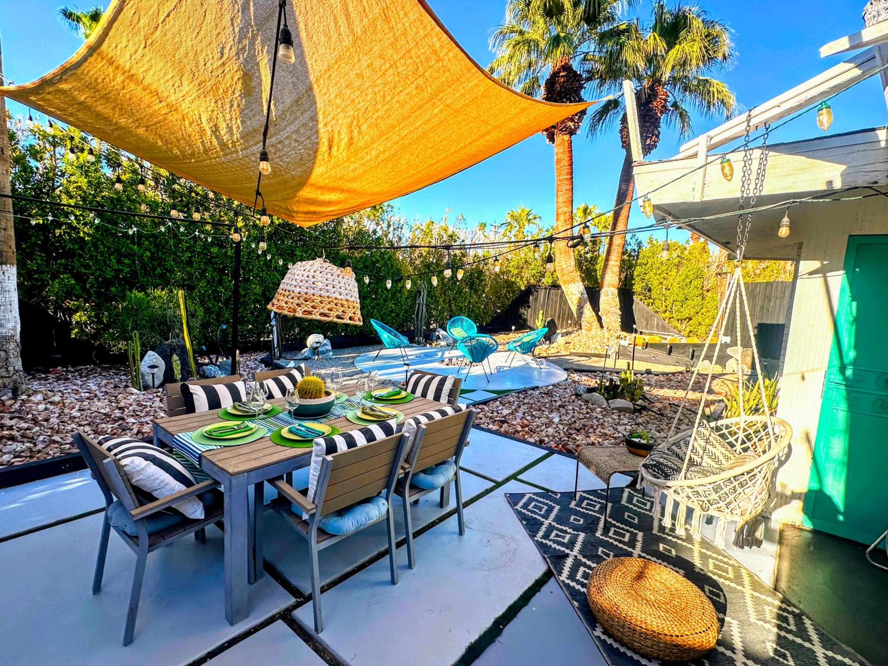 Hotel The Twin Palms Art House - vibrant, design-centric oasis, 2 mi to downtown - Image 1