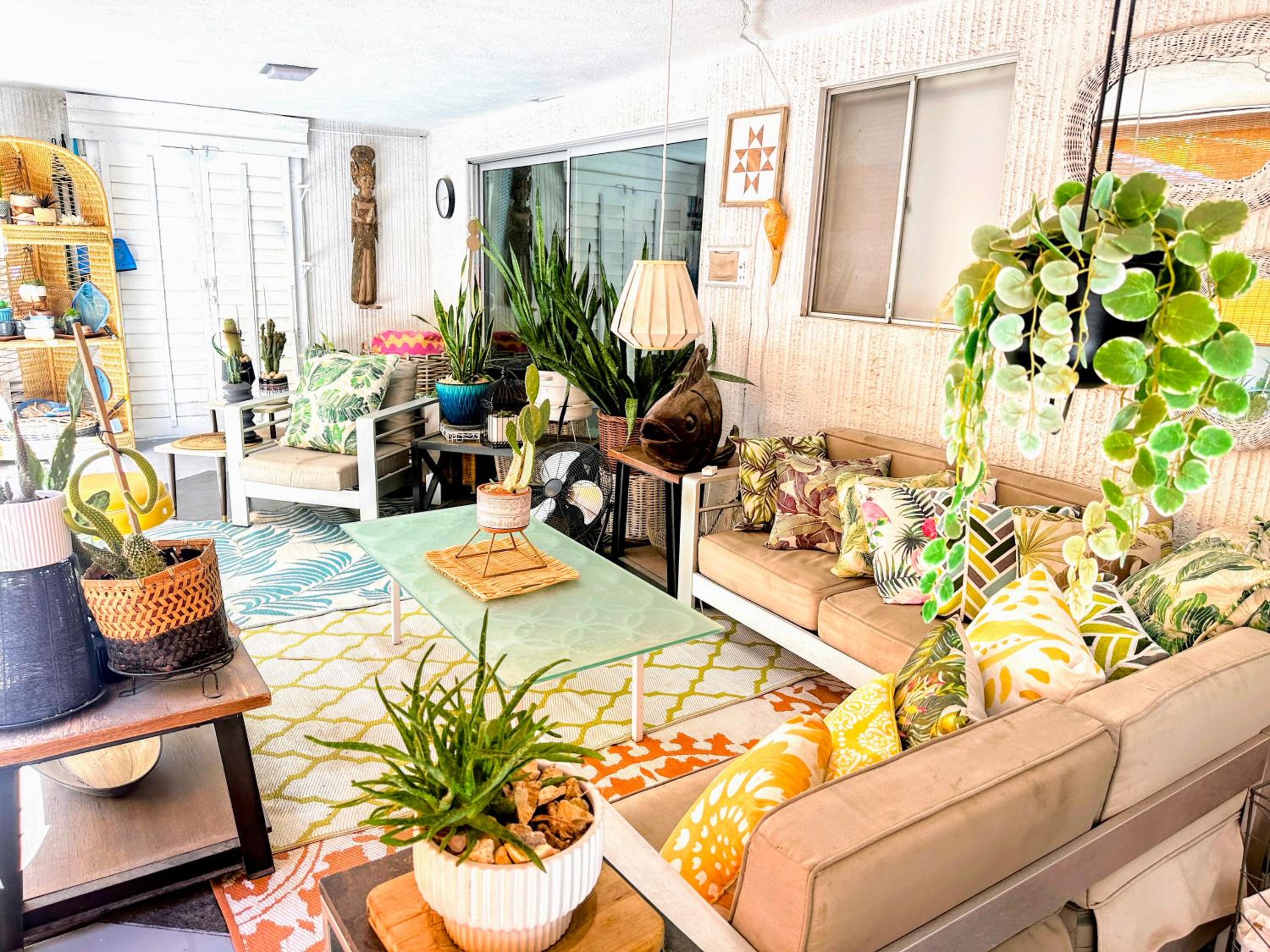 lounge